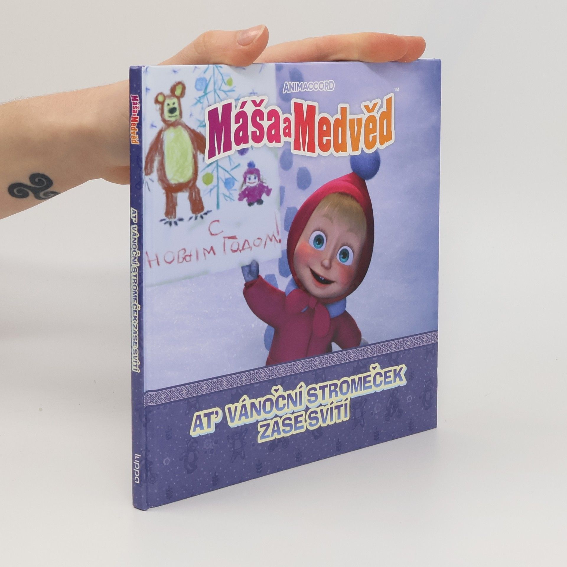 Kolektiv autorů Máša a Medvěd. Ať vánoční stromeček zase svítí