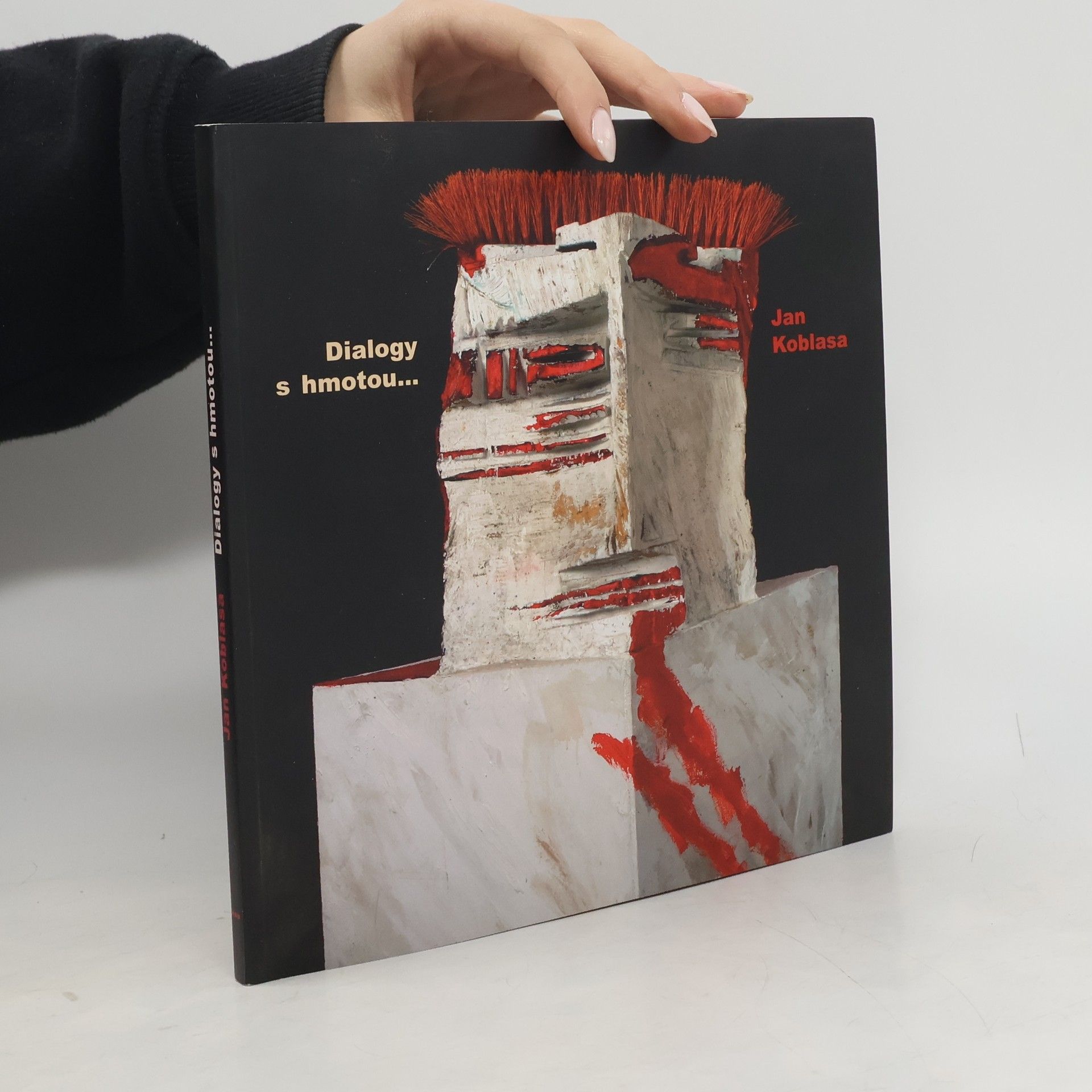 Dialogy s hmotou ...