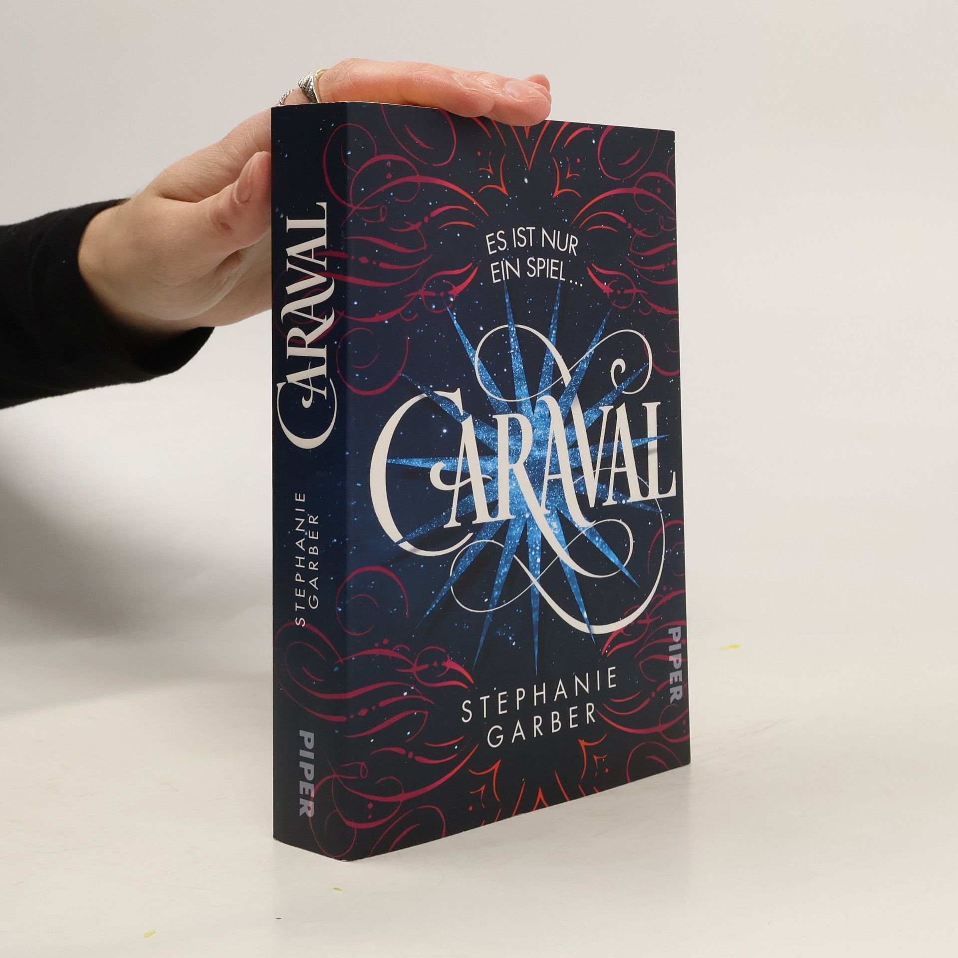 Stephanie Garber Caraval