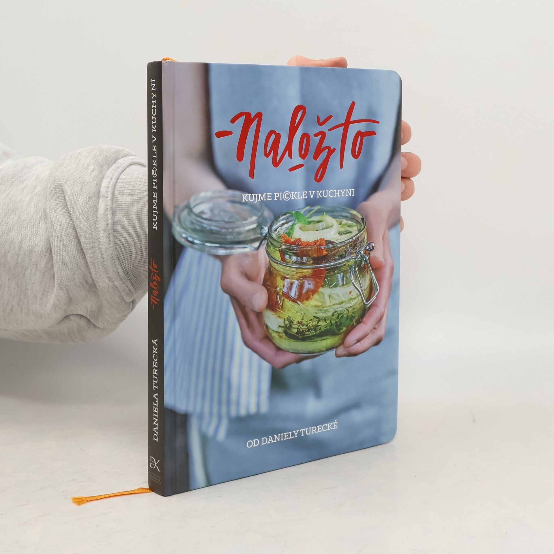 Nalož to. Kujme pickle v kuchyni