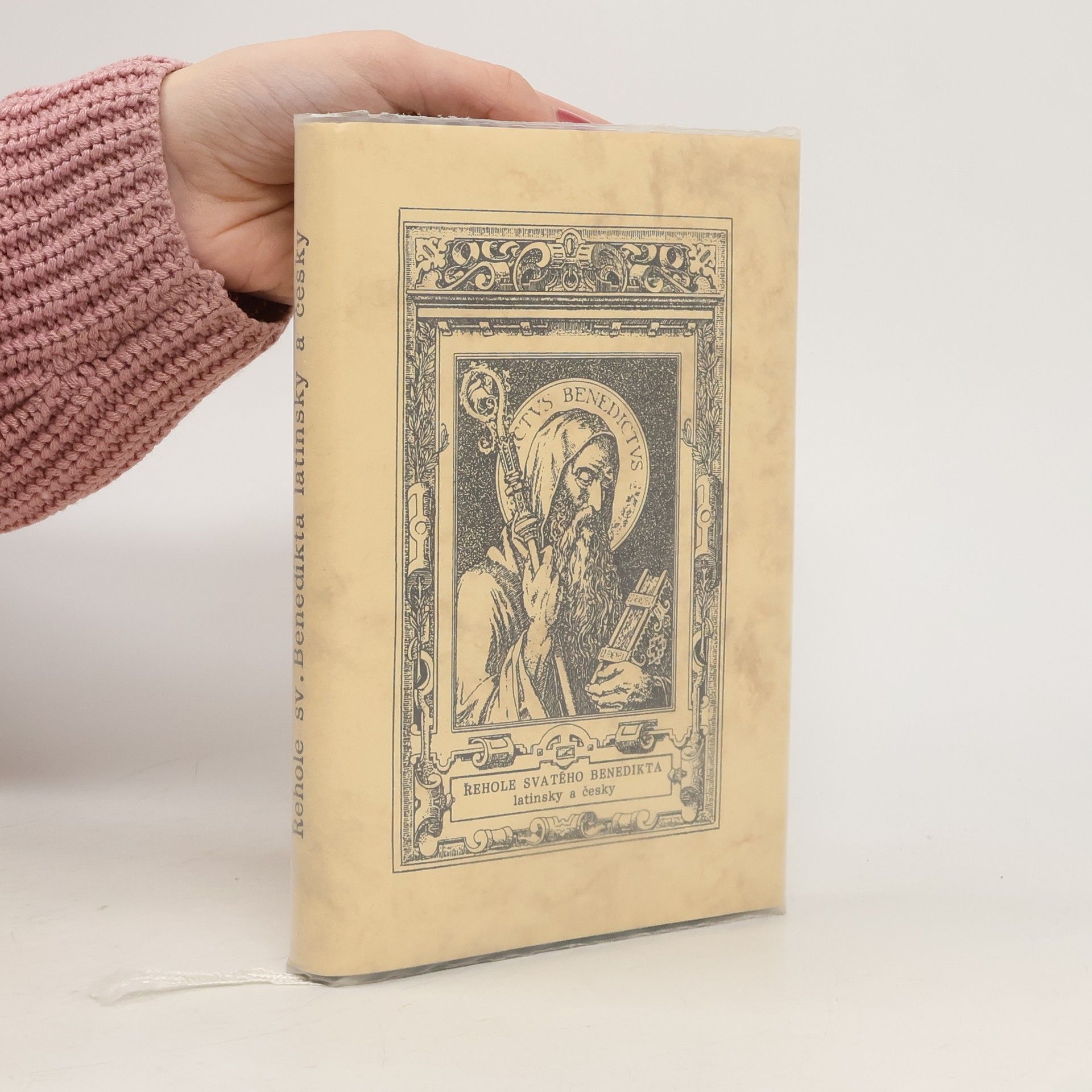 Collectif d'auteurs Řehole sv. Benedikta latinsky a česky