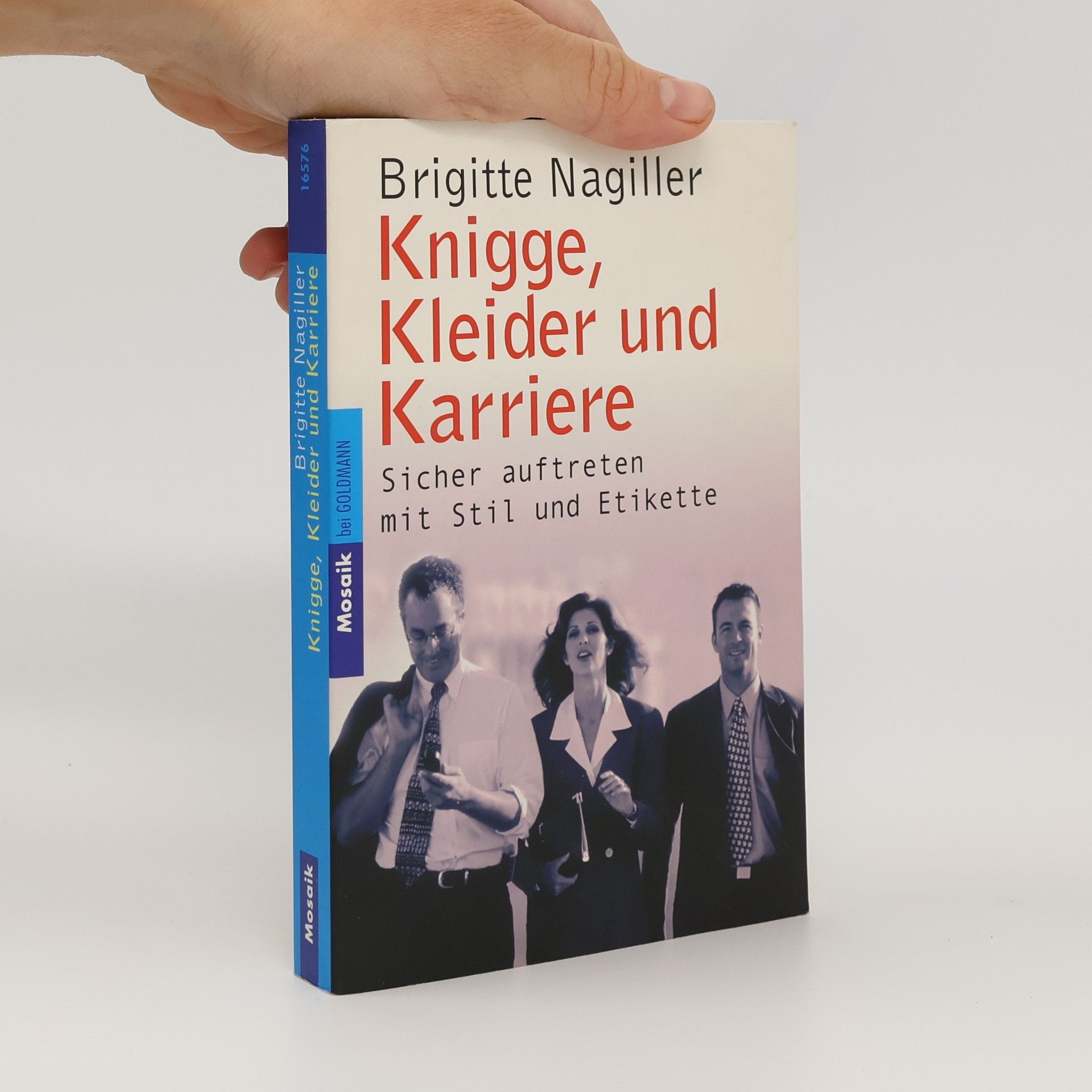 Brigitte Nagiller Knigge, Kleider und Karriere