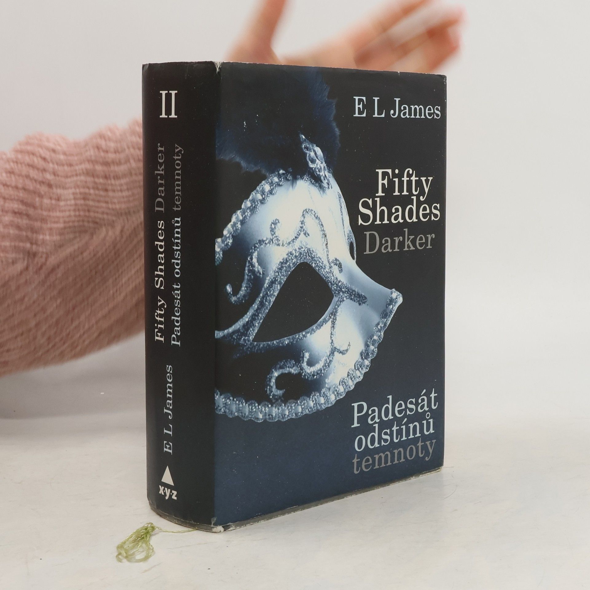 E L James Padesát odstínů temnoty