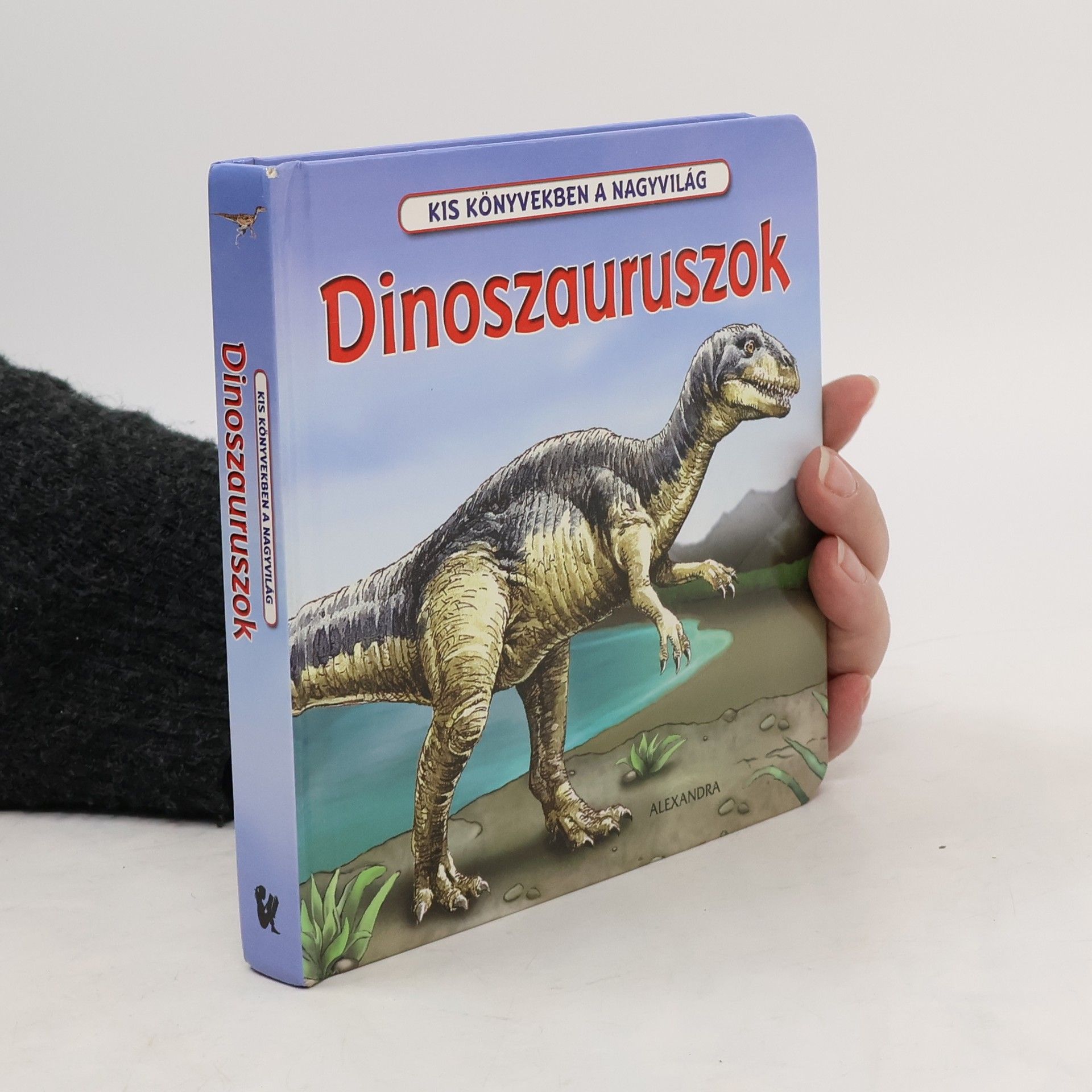 Collectif d'auteurs Dinoszauruszok
