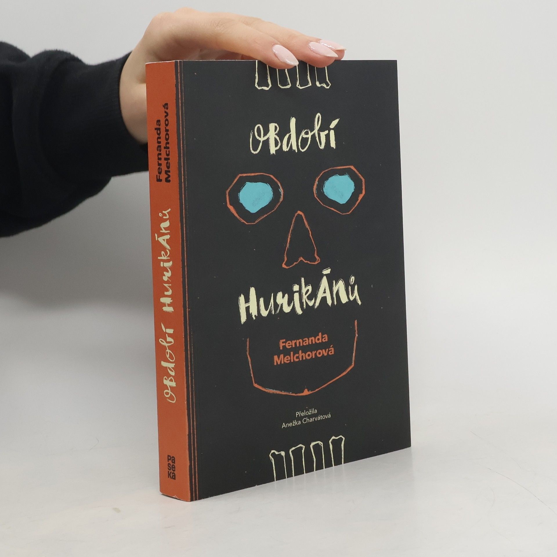 Fernanda Melchor Období hurikánů