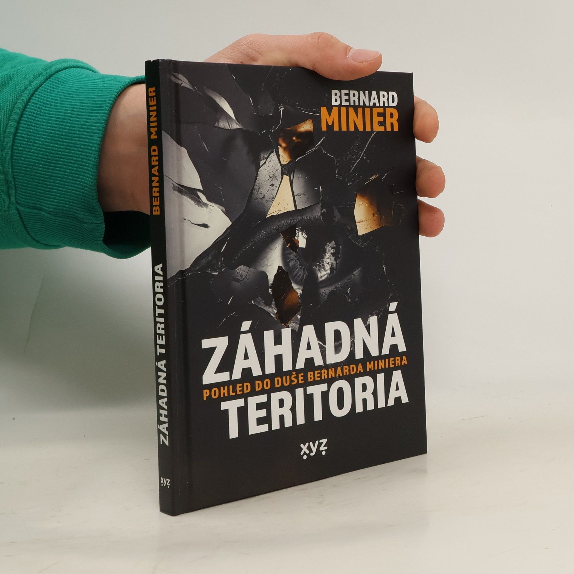 Bernard Minier Záhadná teritoria