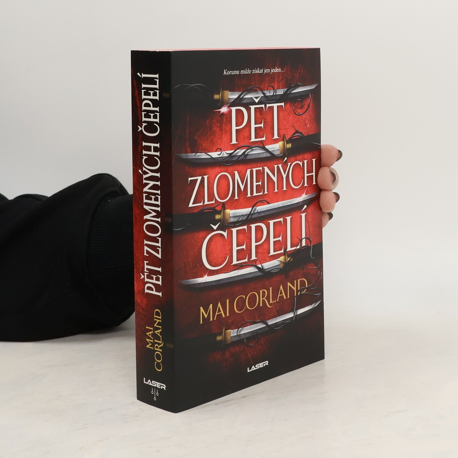 Mai Corland Pět zlomených čepelí