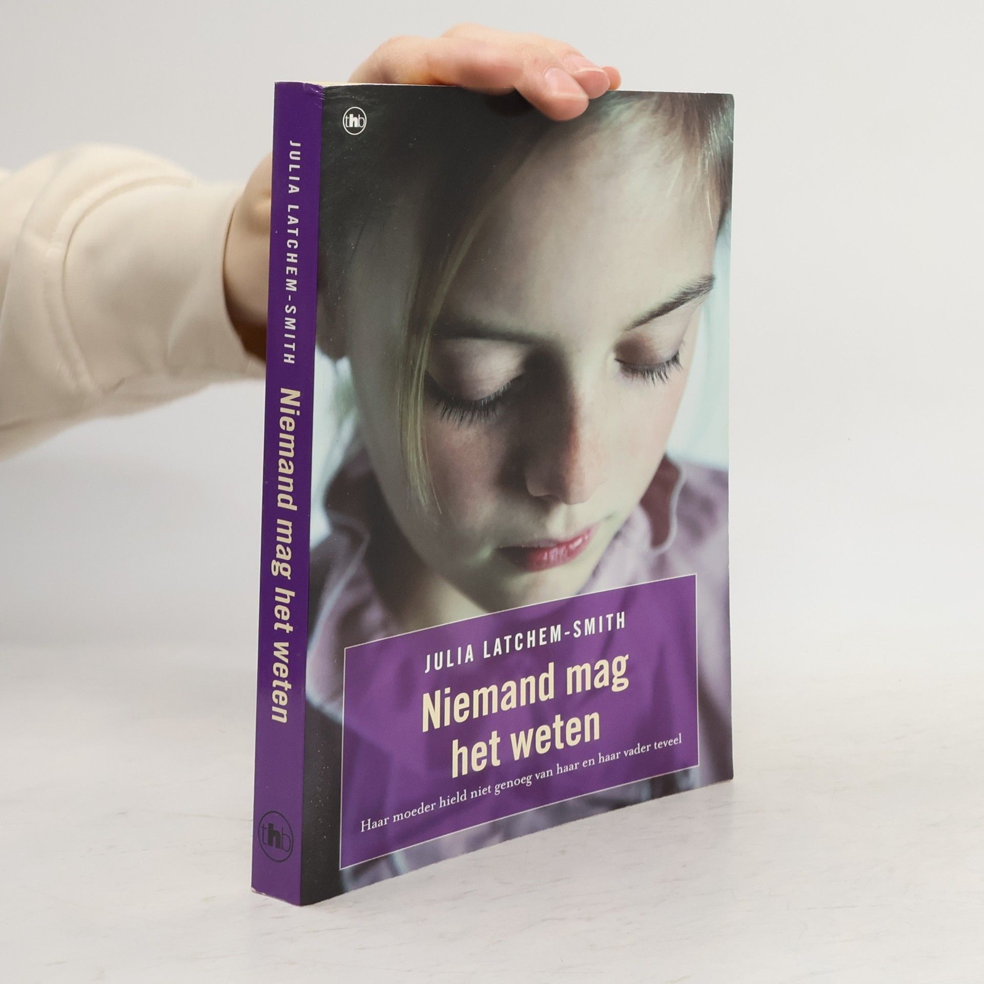 Julia Latchem-Smith Niemand mag het weten