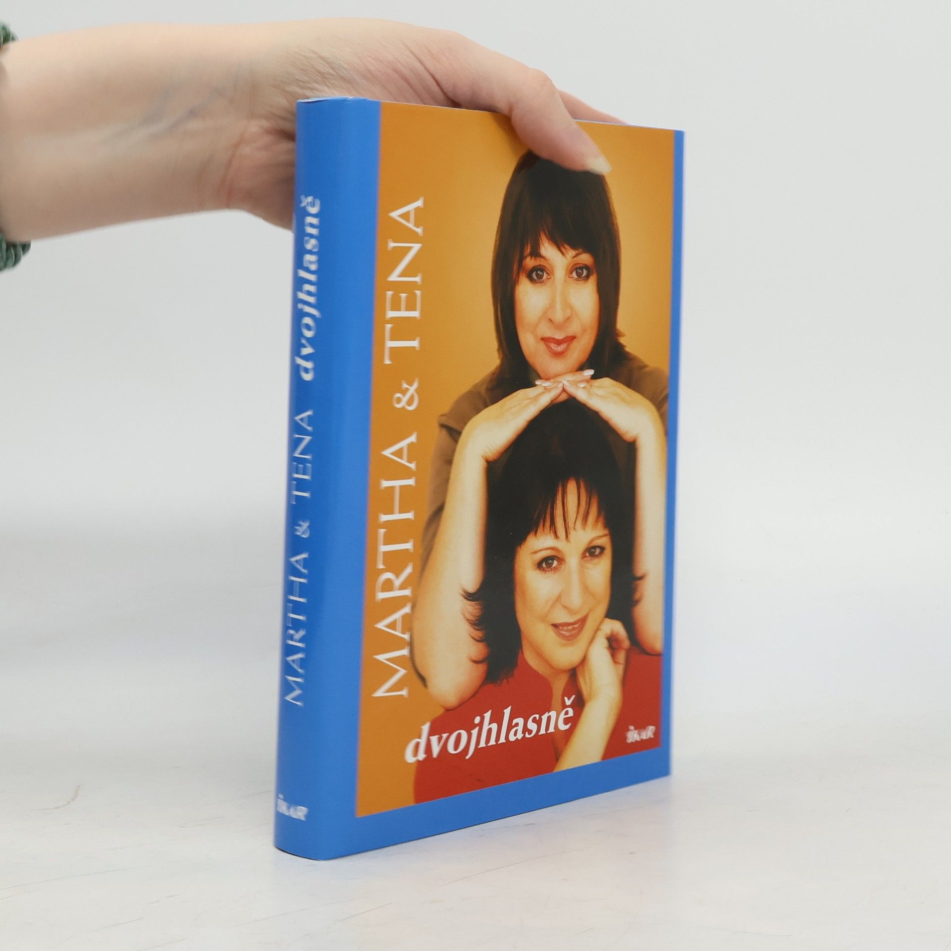 Tena Elefteriadu Martha & Tena dvojhlasně