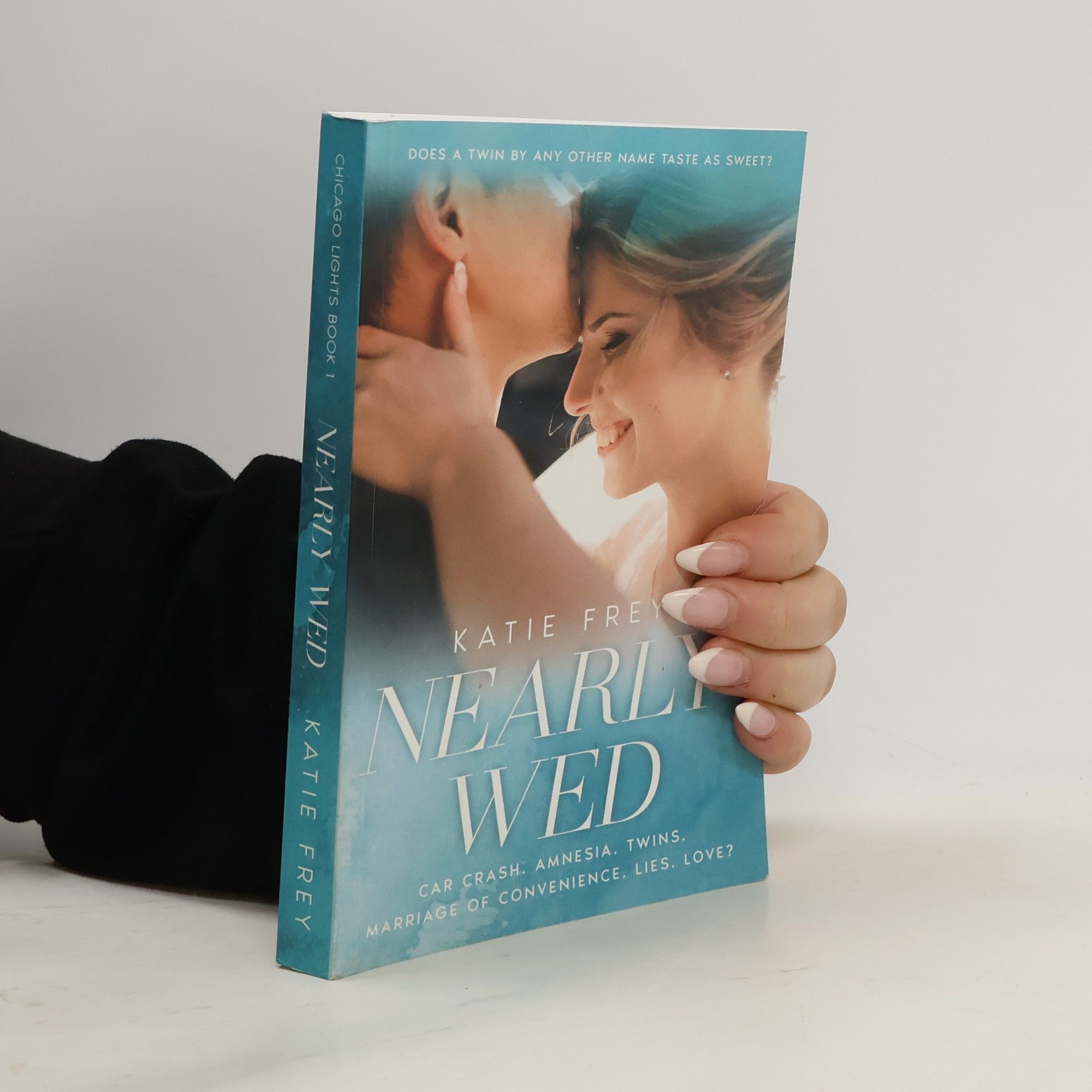 Chicago Lights - 1: Nearly Wed