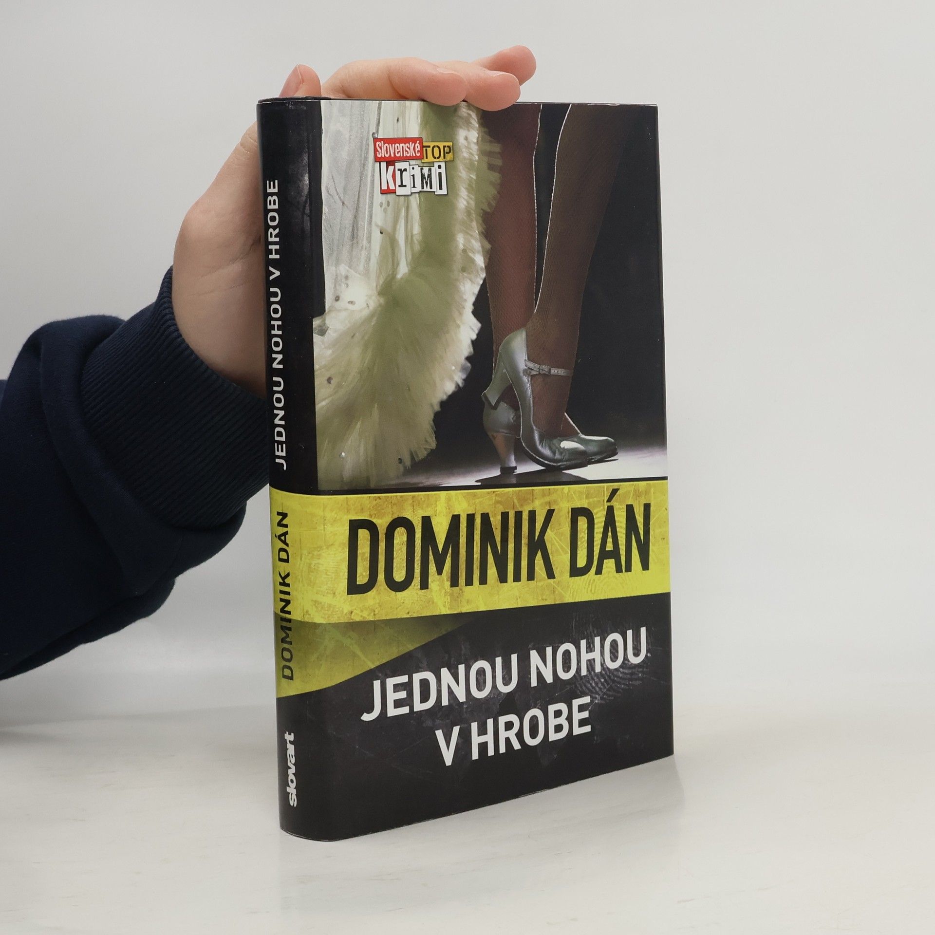 Dominik Dán Jednou nohou v hrobe