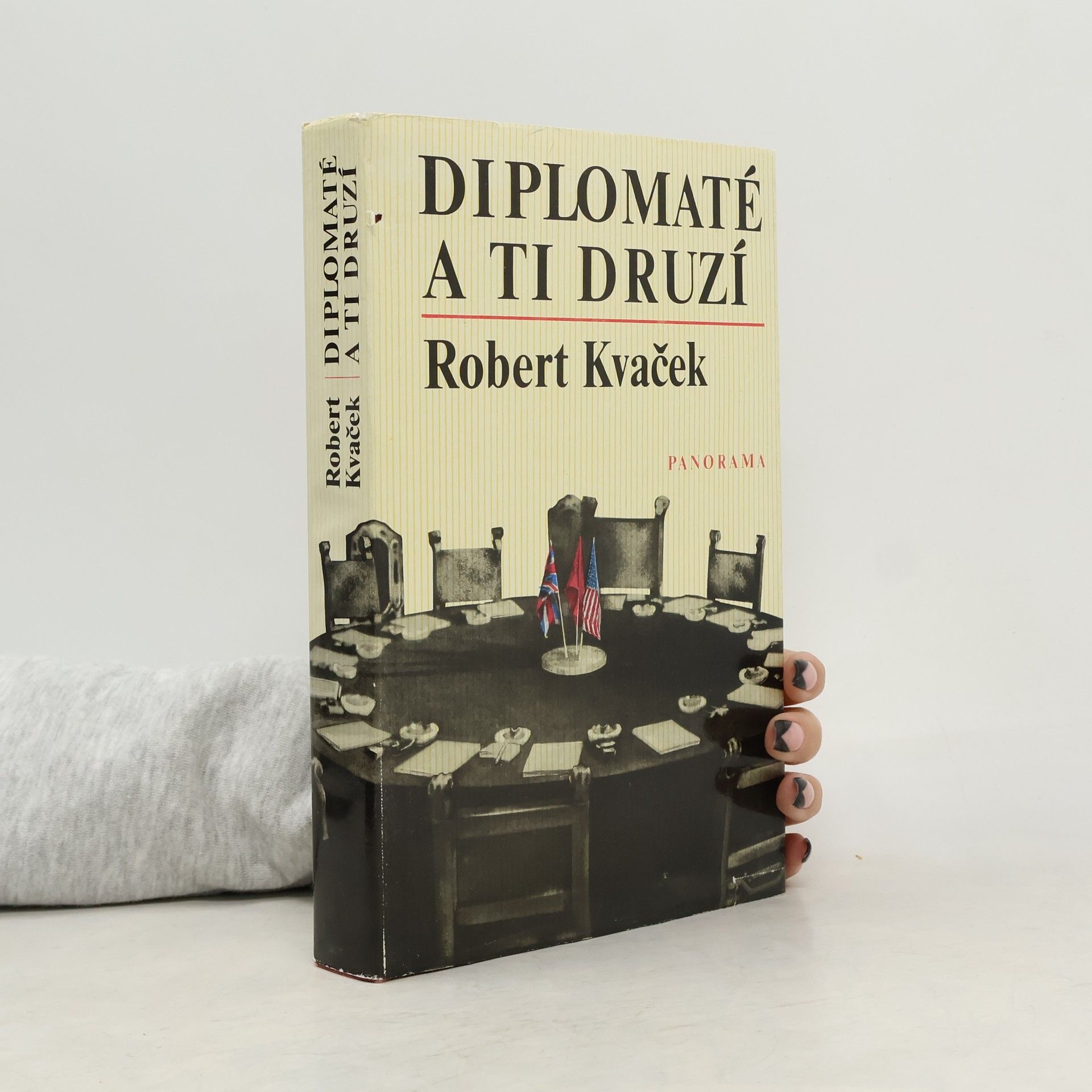Diplomaté a ti druzí