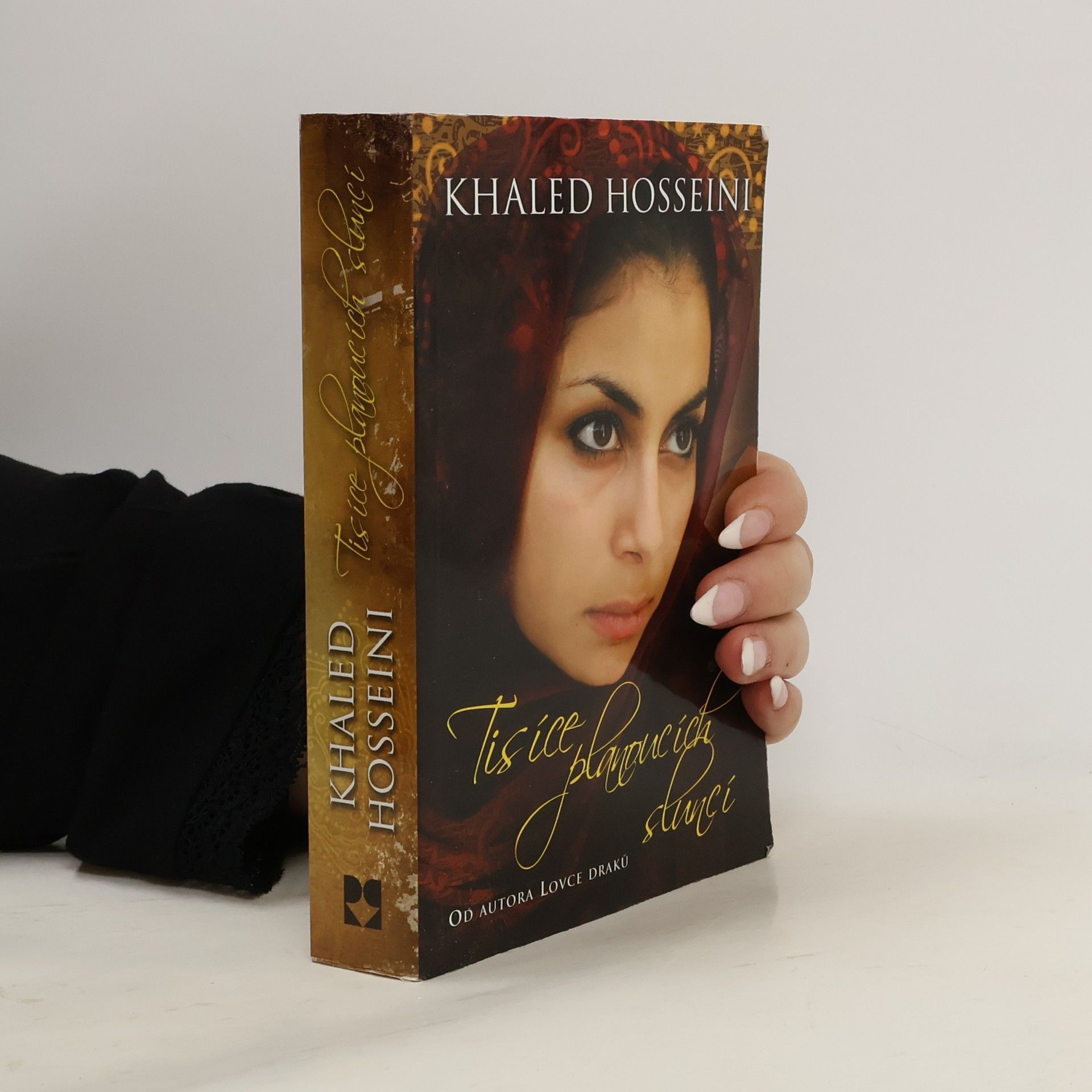 Khaled Hosseini Tisíce planoucích sluncí