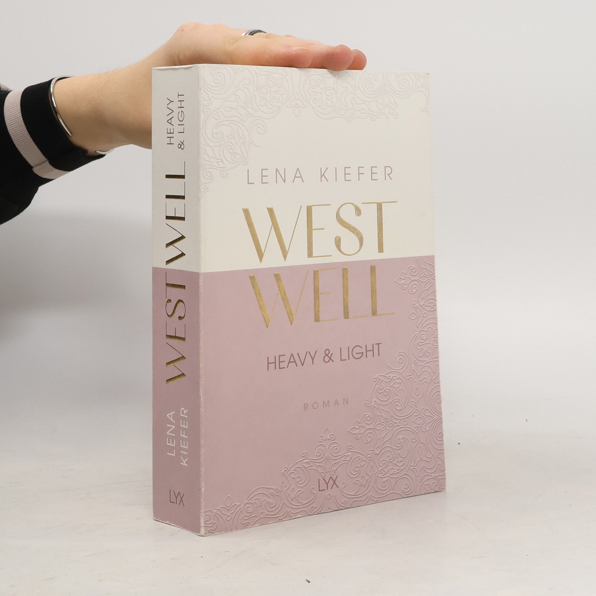 Lena Kiefer Westwell. Heavy & Light