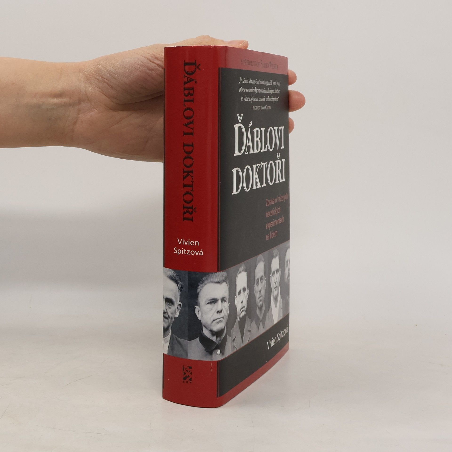 Vivien Spitz Ďáblovi doktoři