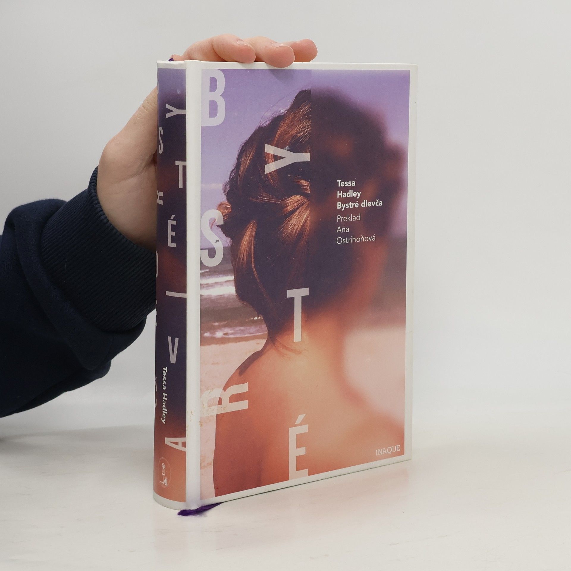 Tessa Hadley Bystré dievča