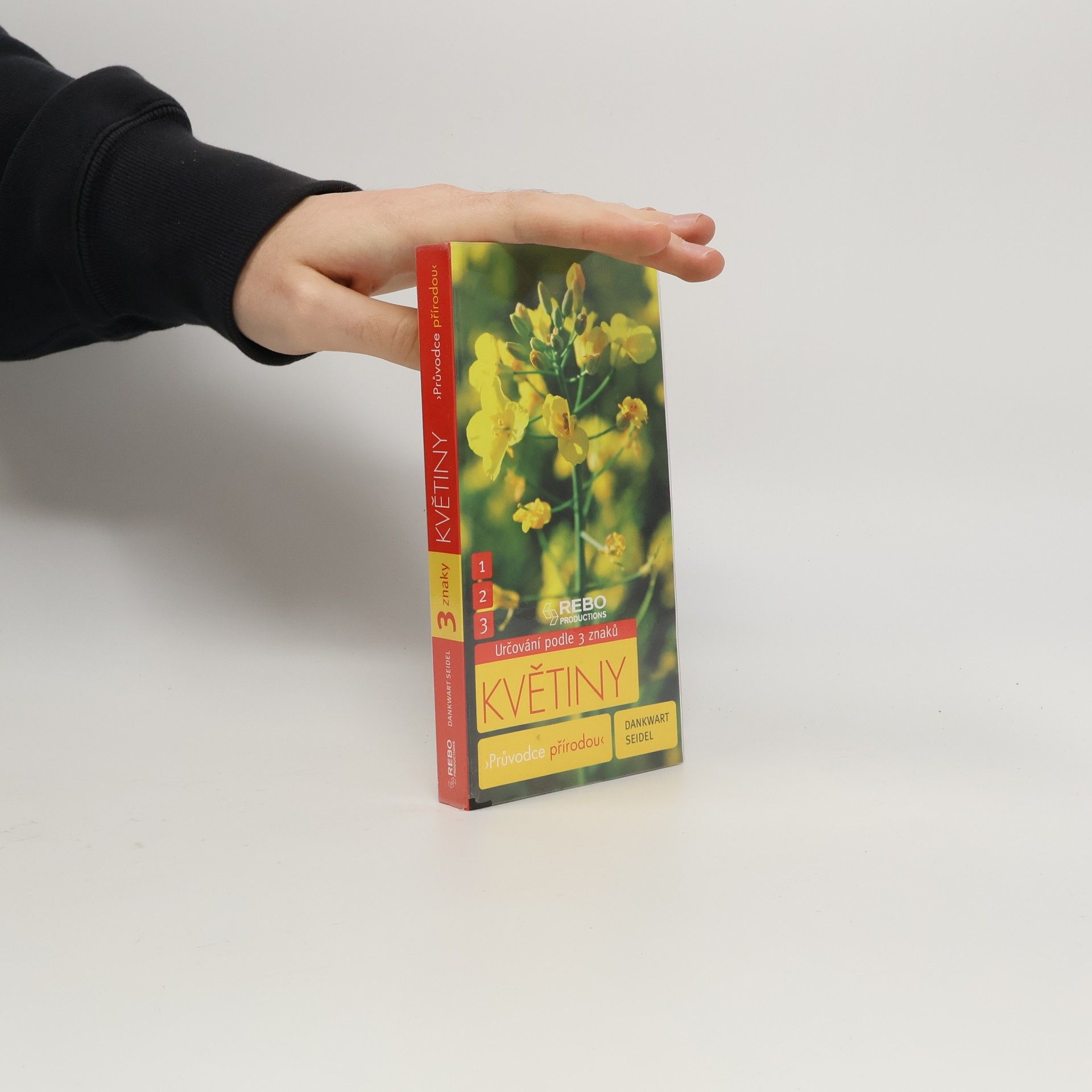 Květiny. Klíč ke spolehlivému určování - 3 znaky