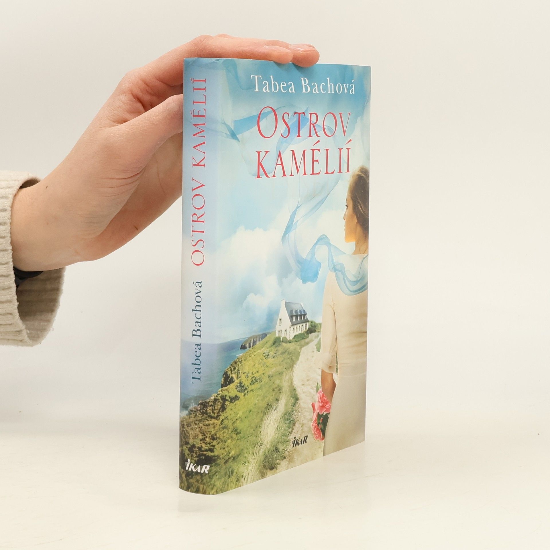 Tabea Bach Ostrov kamélií