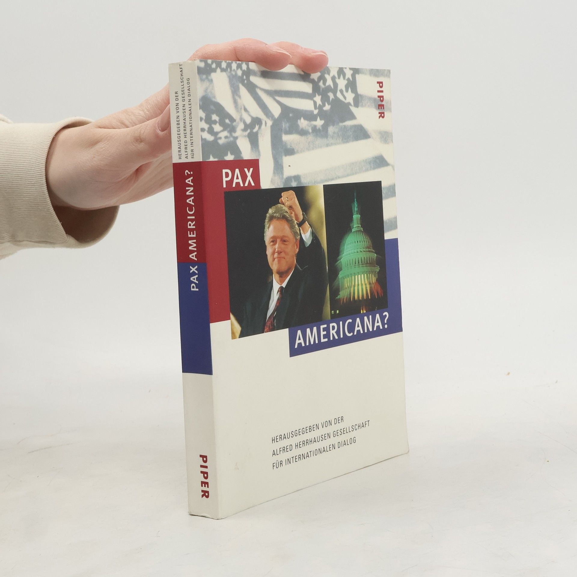 Kolektiv autorů Pax Americana?