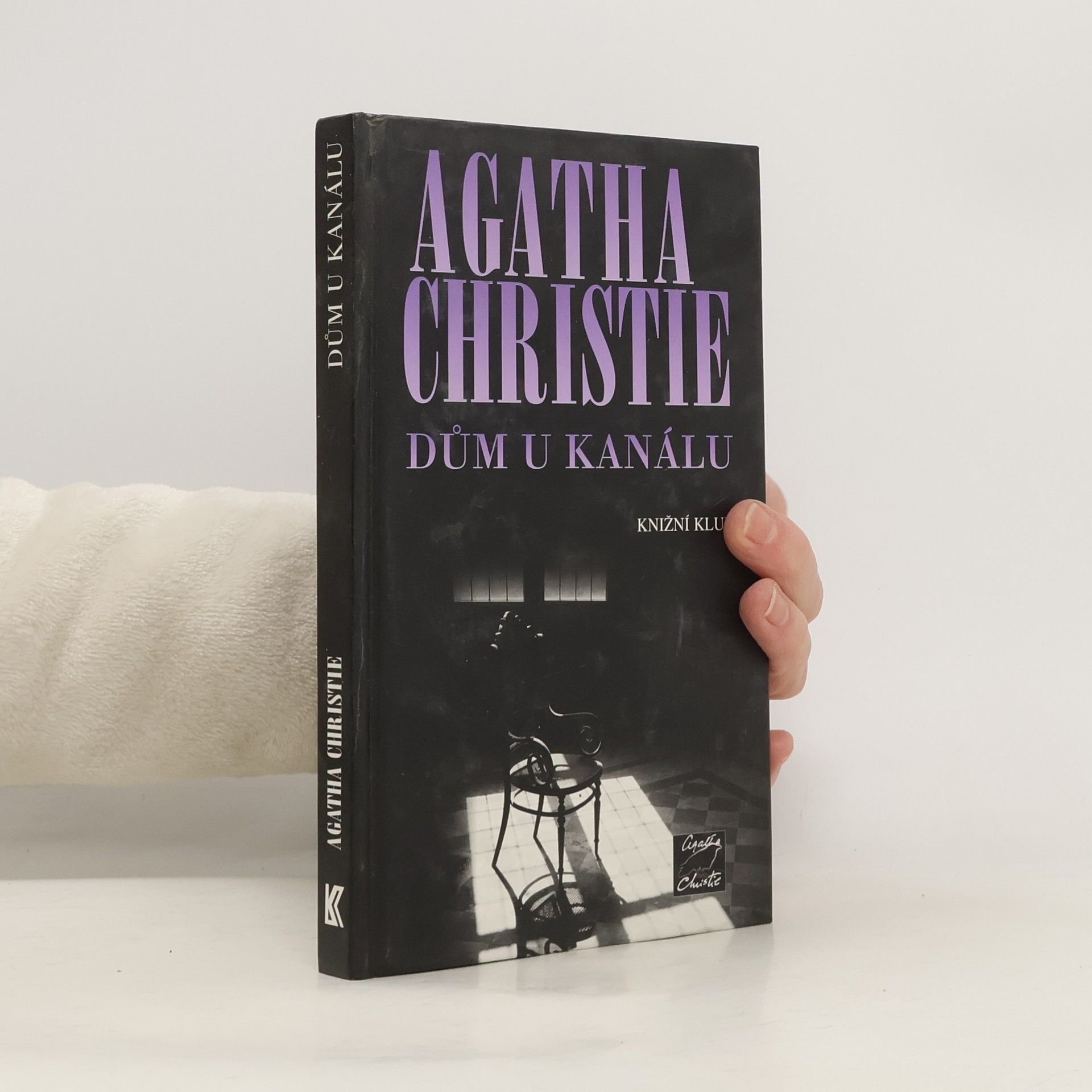 Agatha Christie Dům u kanálu