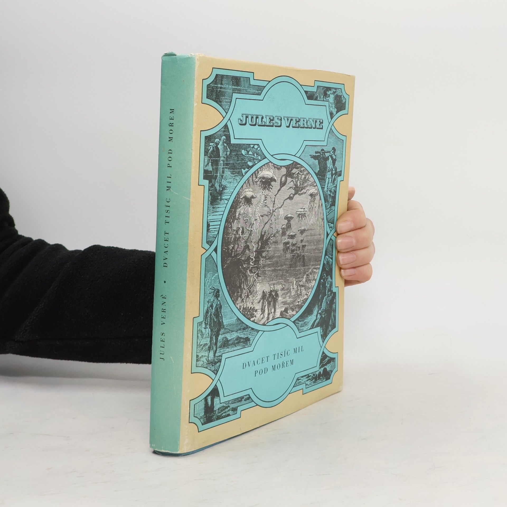 Jules Verne Dvacet tisíc mil pod mořem