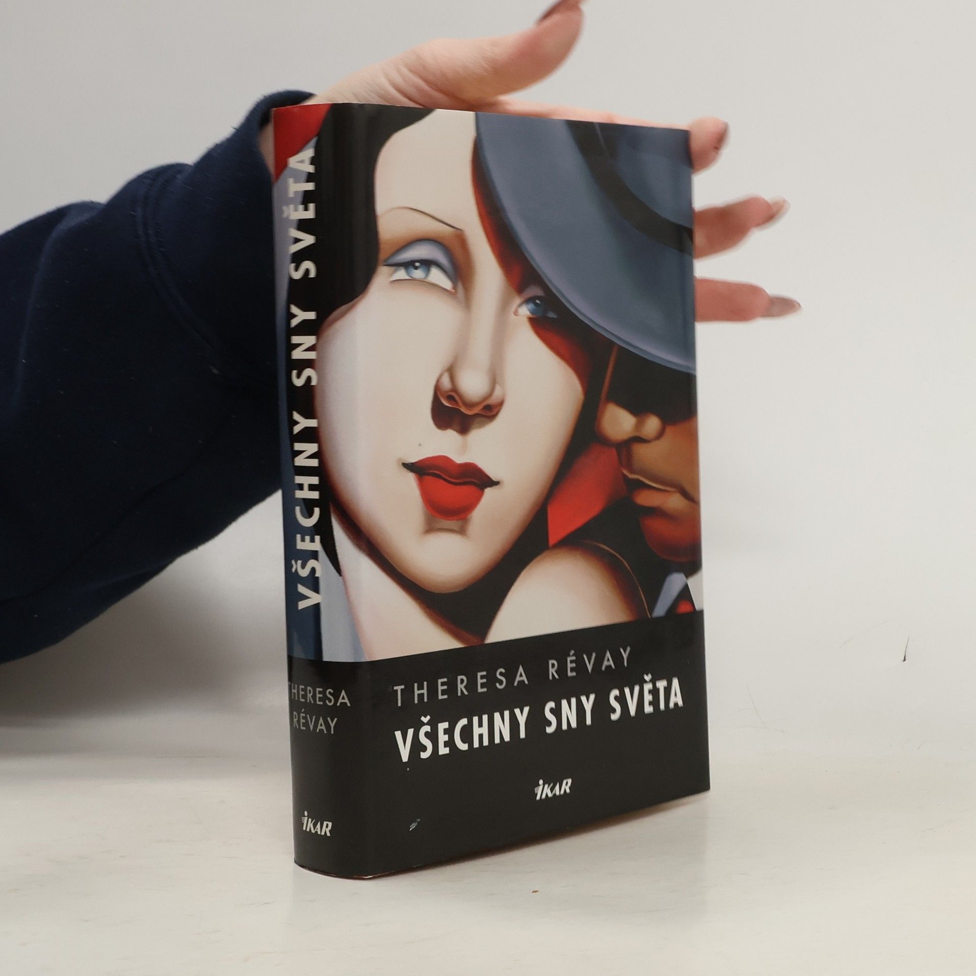 Theresa Révay Všechny sny světa