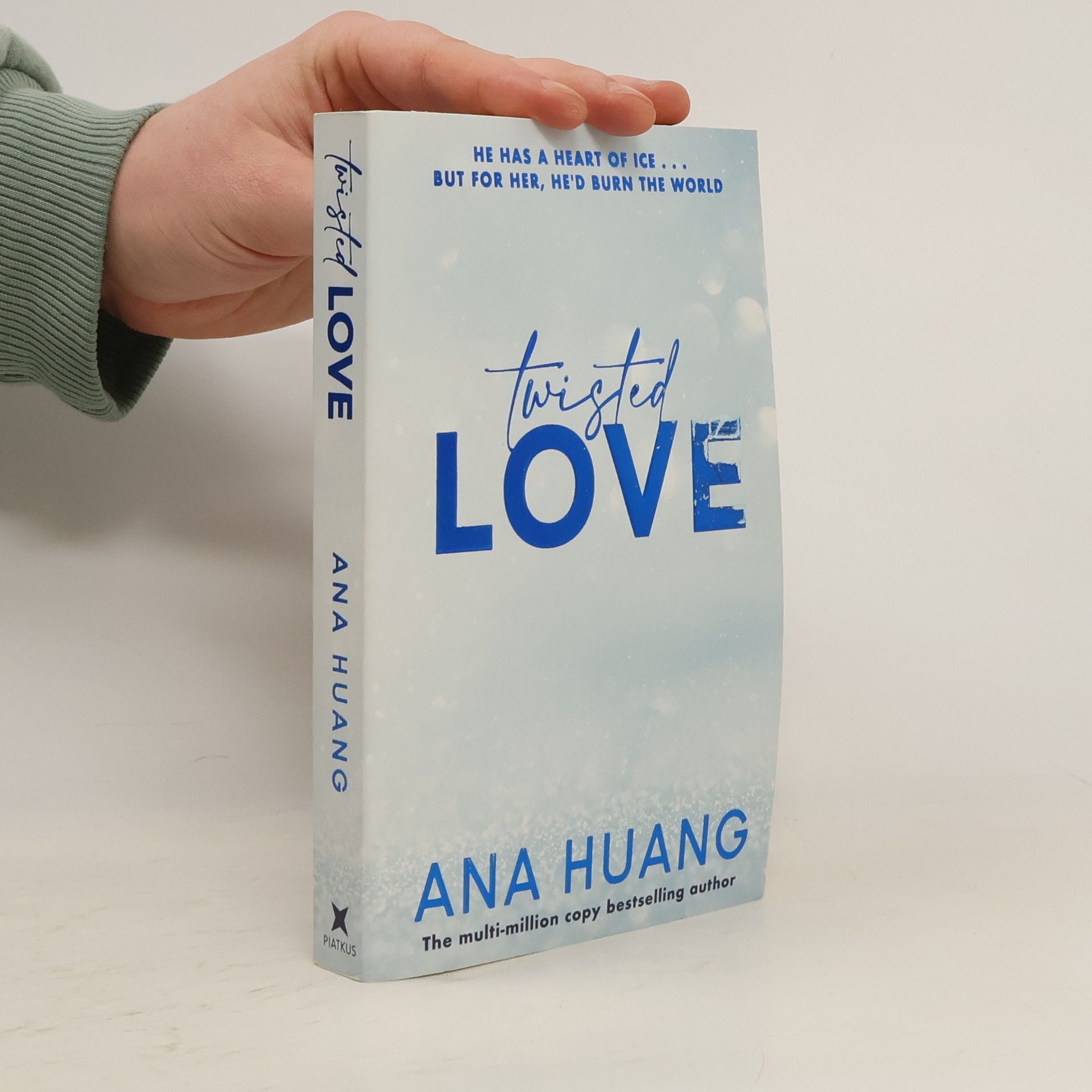 Ana Huang Twisted love. Twisted book one