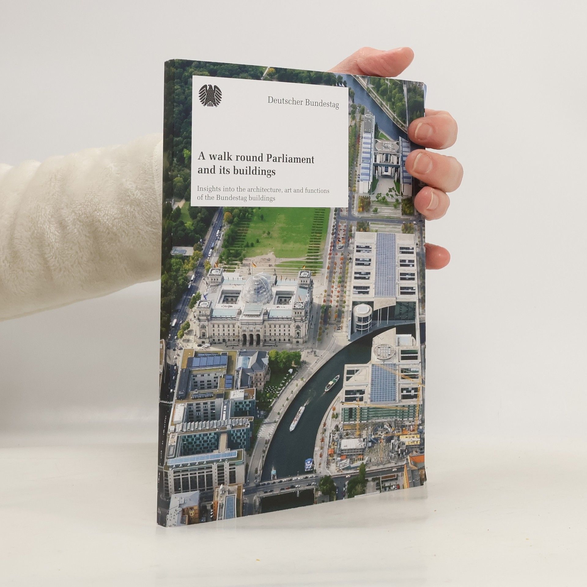 Kolektív autorov A Walk Round Parliament and Its Building