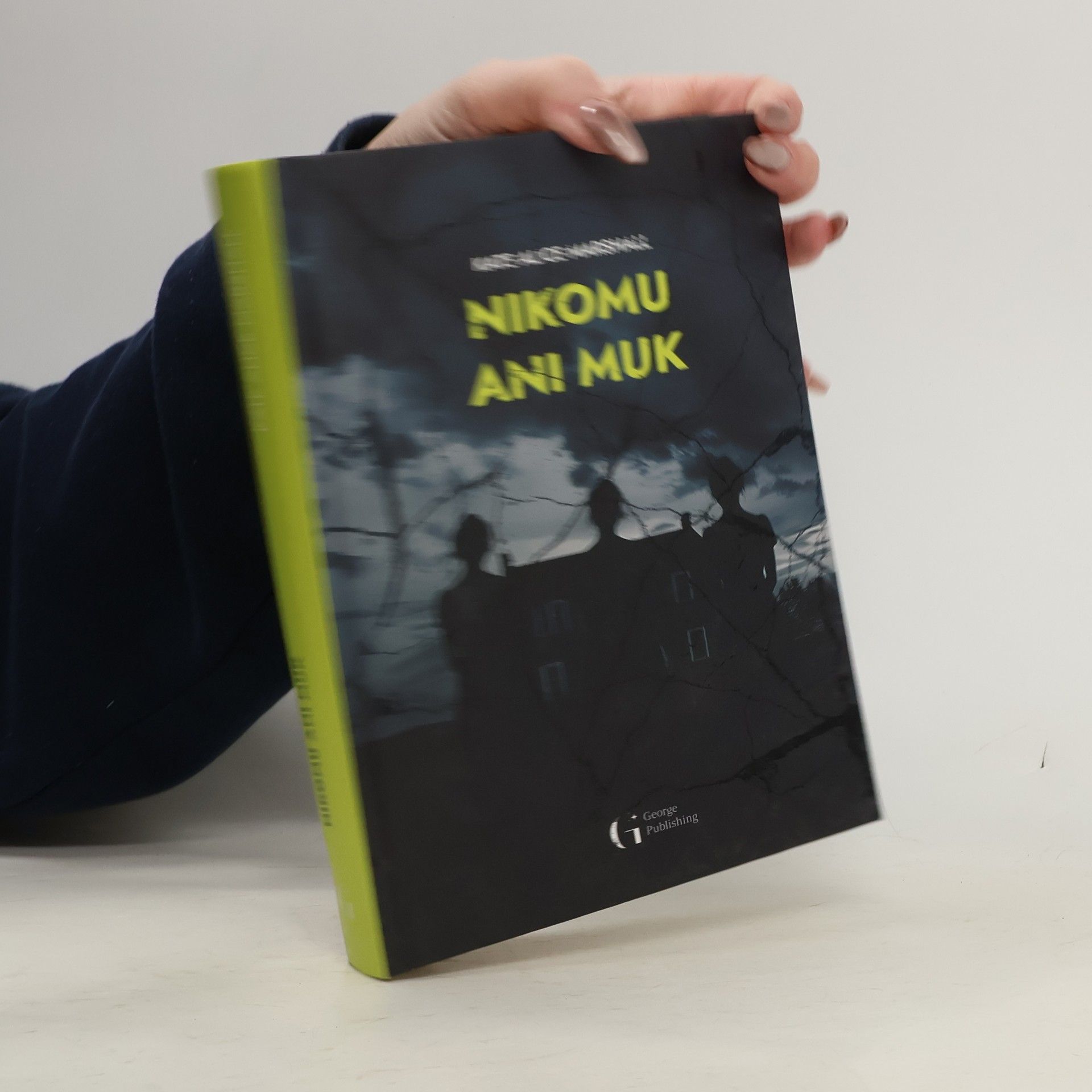 Kate Alice Marshall Nikomu ani muk