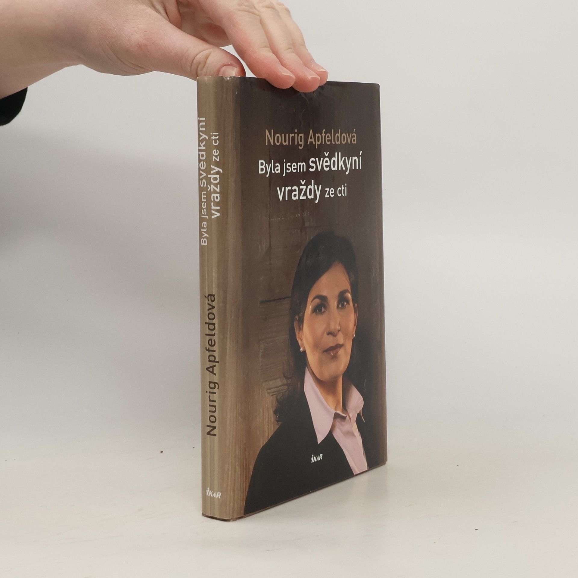 Nourig Apfeld Byla jsem svědkyní vraždy ze cti