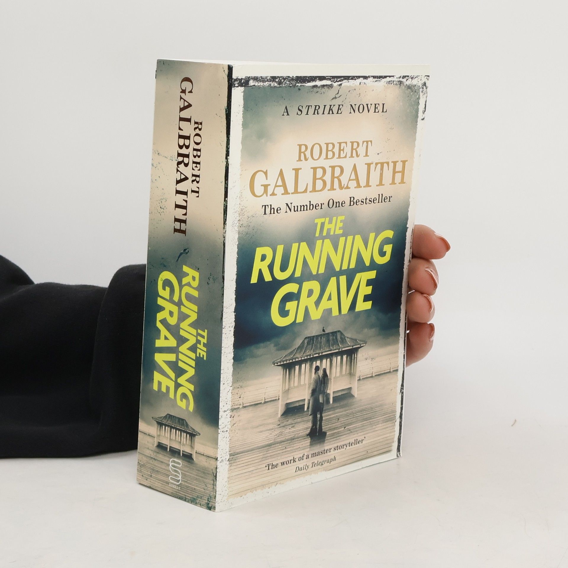 The Running Grave: Cormoran Strike Book 7