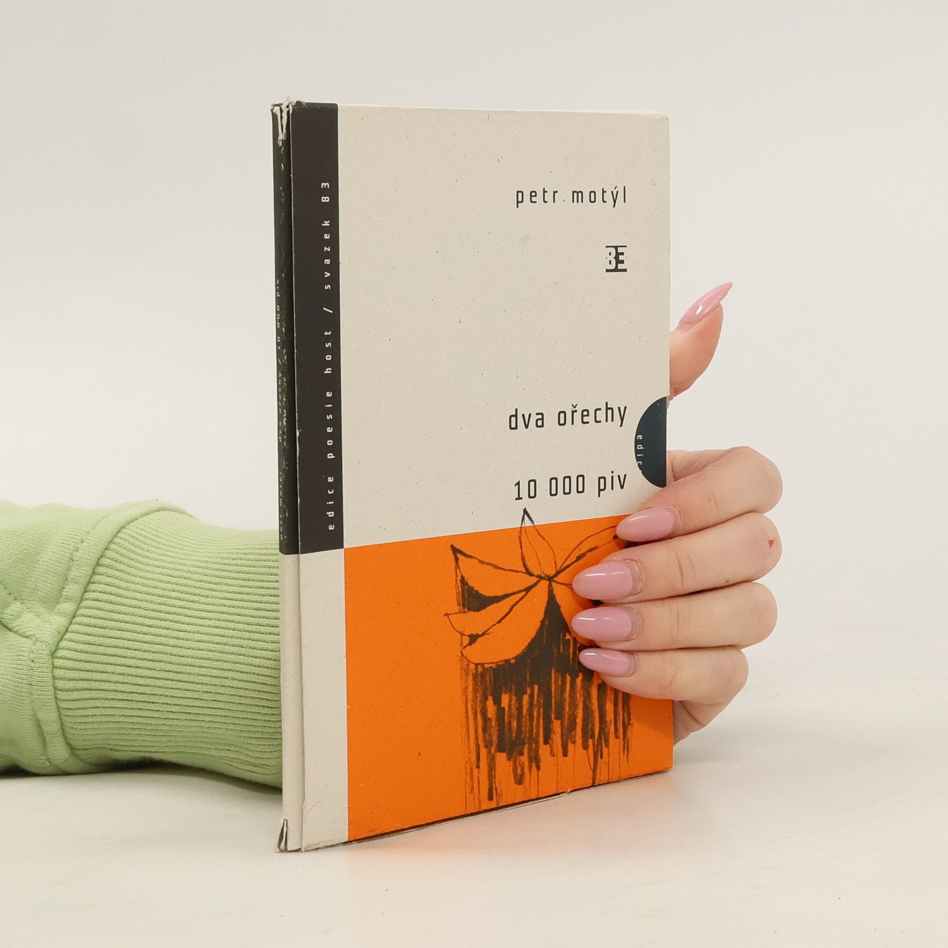 Petr Motýl Dva ořechy / 10 000 piv
