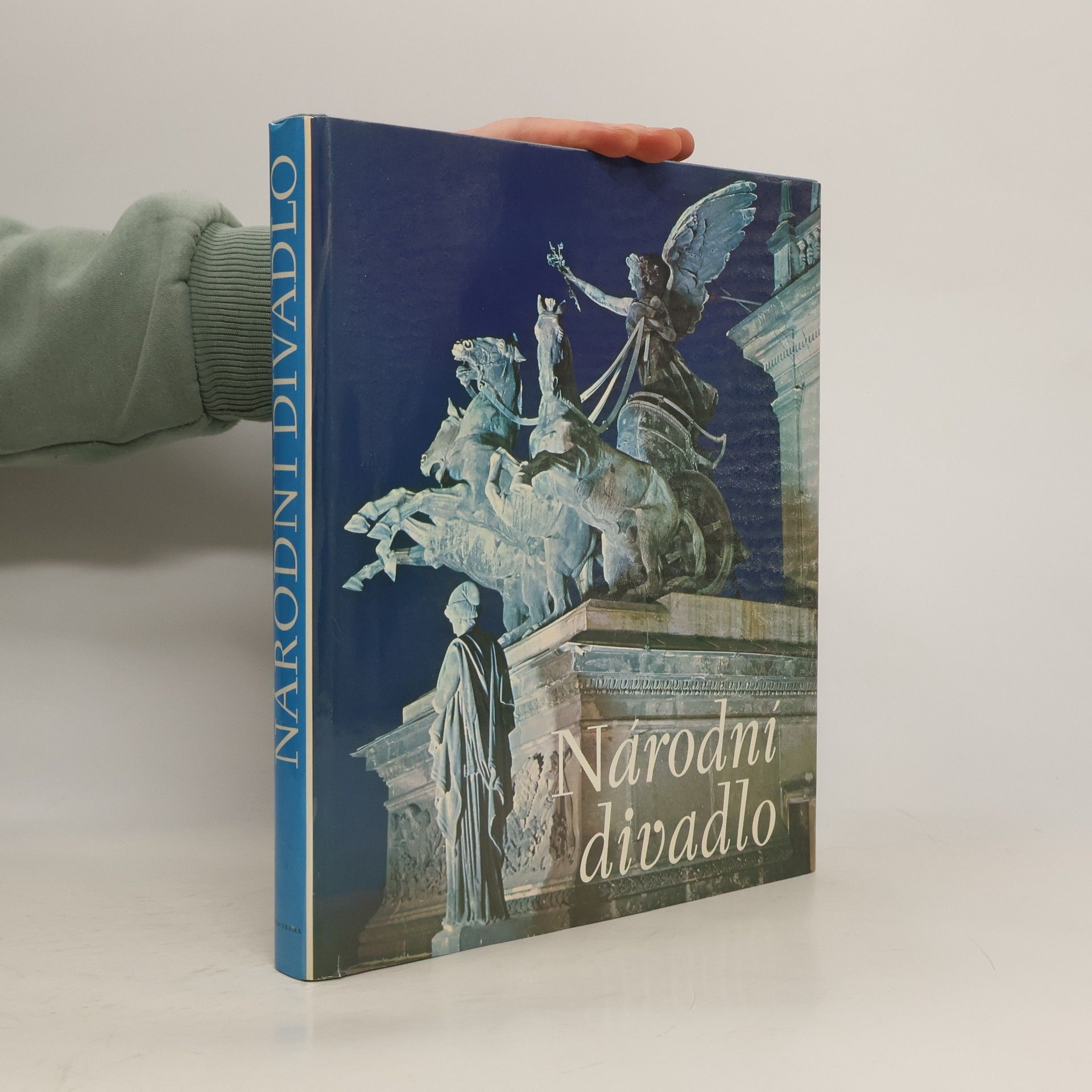 AA.VV. Národní divadlo