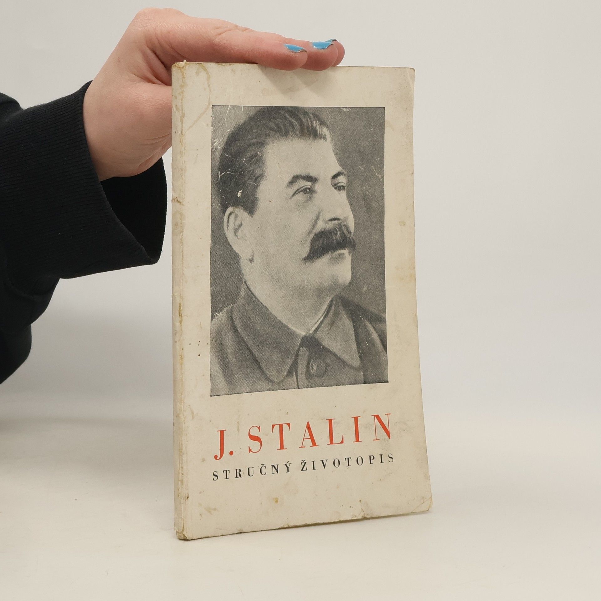 Collectif d'auteurs J. Stalin. Stručný životopis