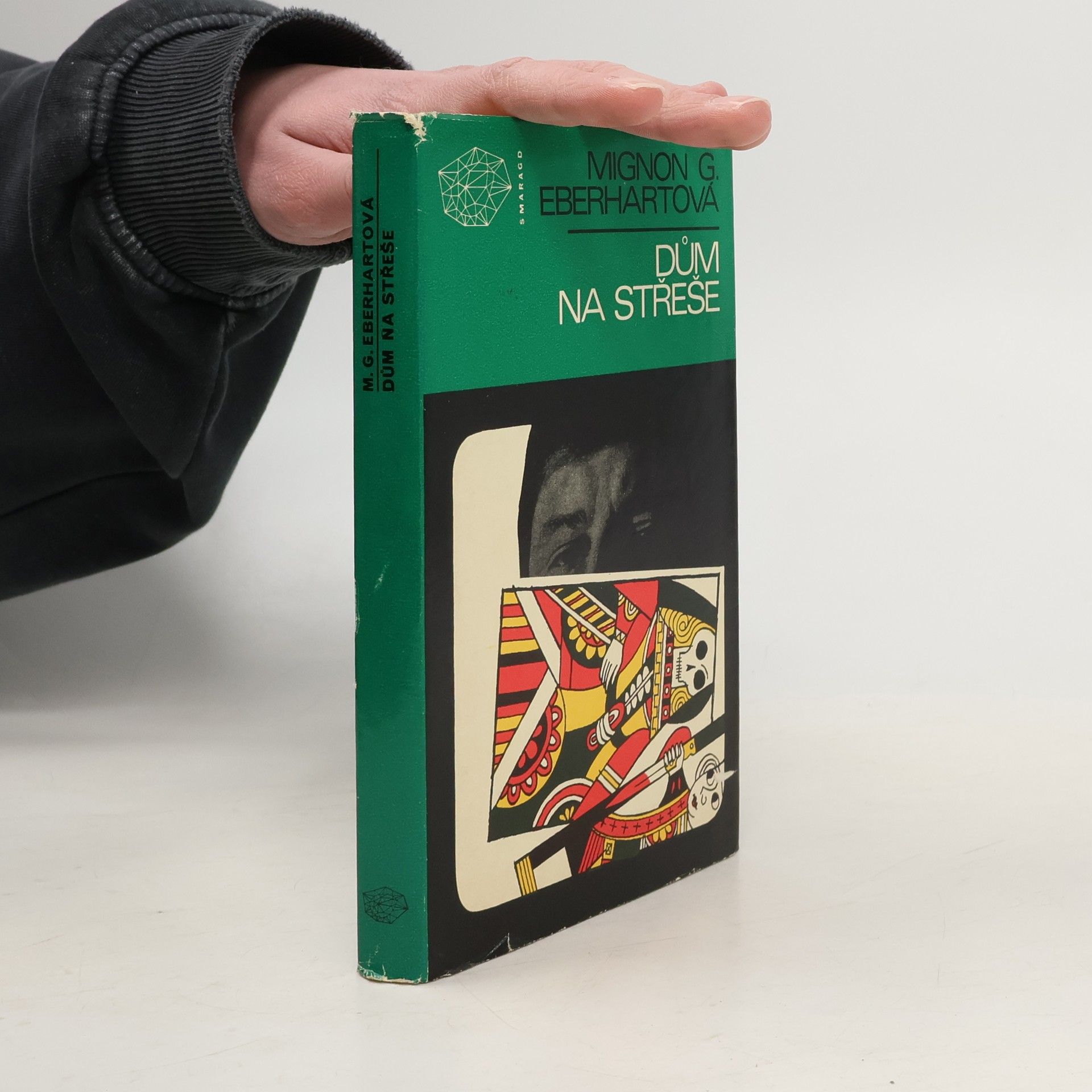 Mignon G. Eberhart Dům na střeše