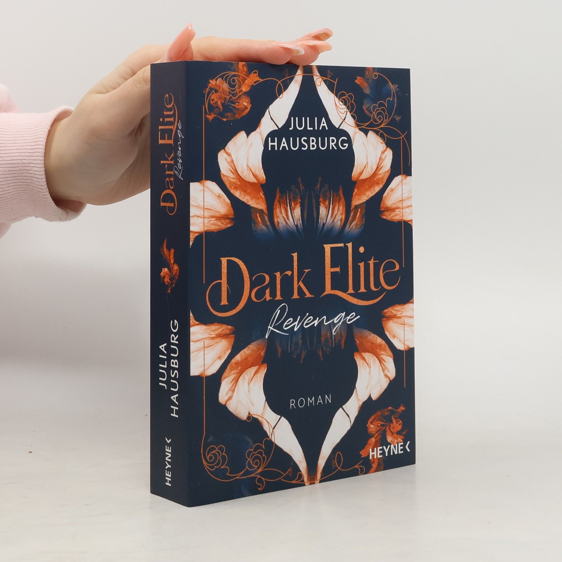 Julia Hausburg Dark Elite – Revenge