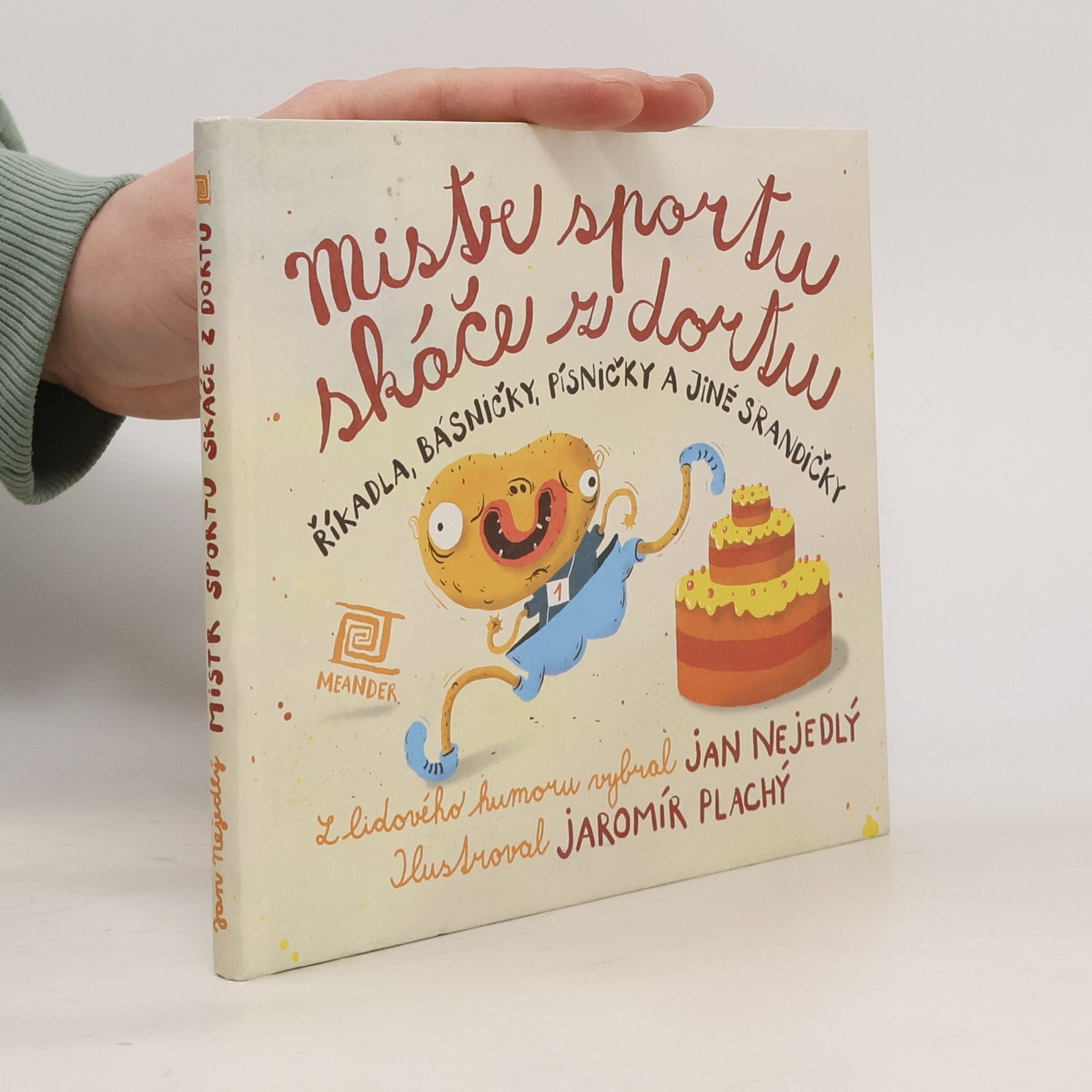 Mistr sportu skáče z dortu