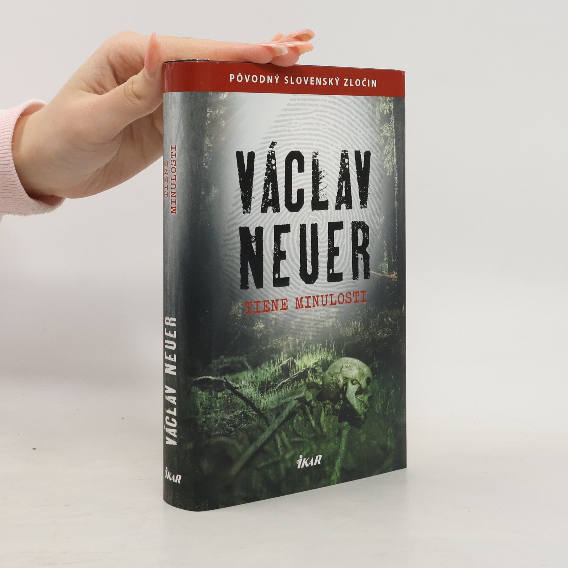 Václav Neuer Tiene minulosti