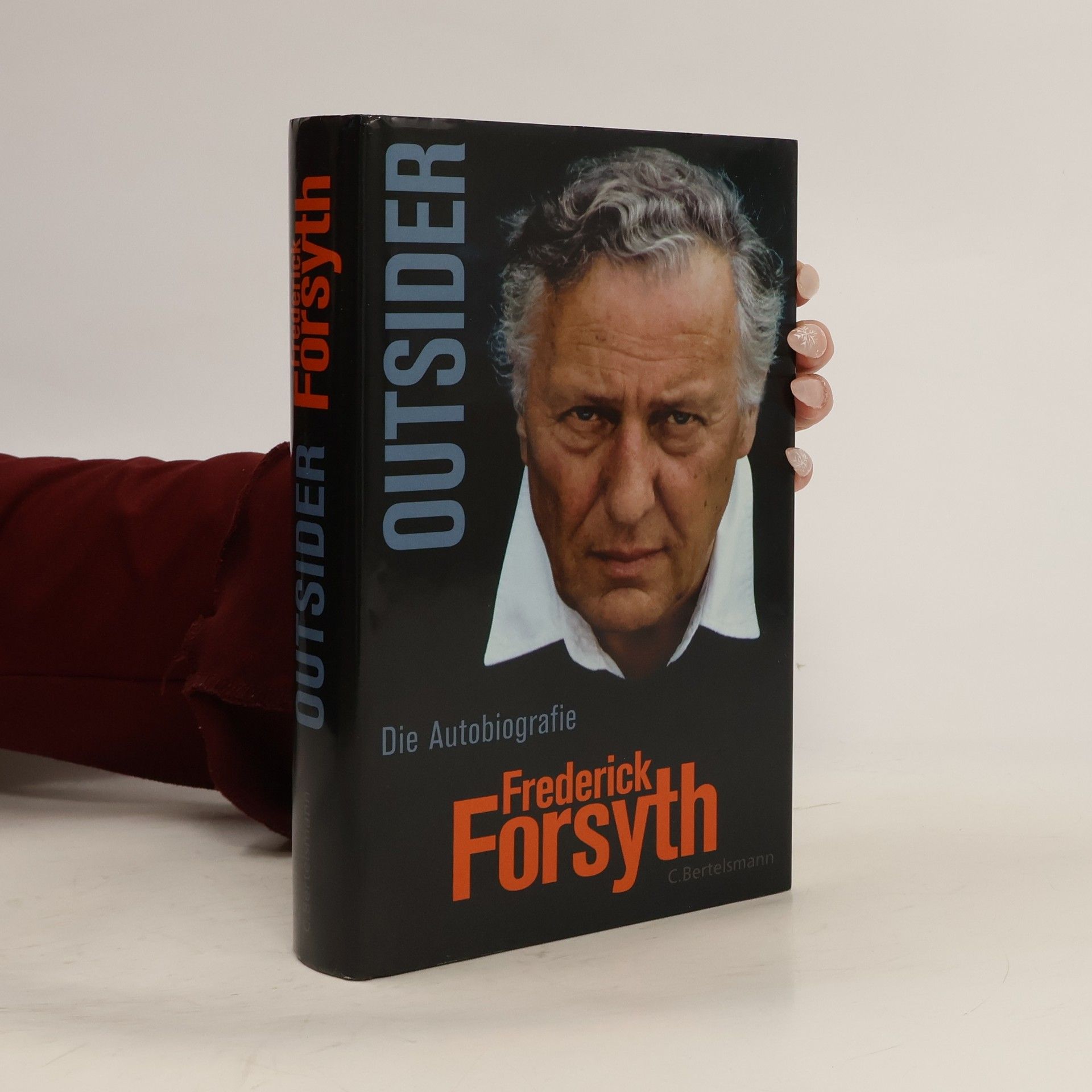 Frederick Forsyth Outsider