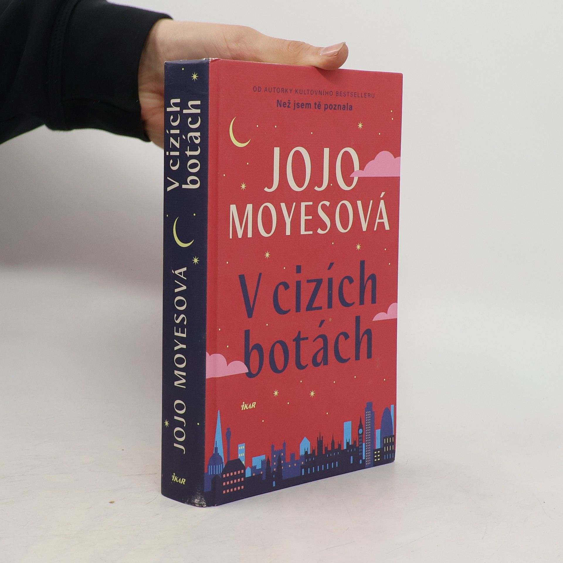 Jojo Moyes V cizích botách