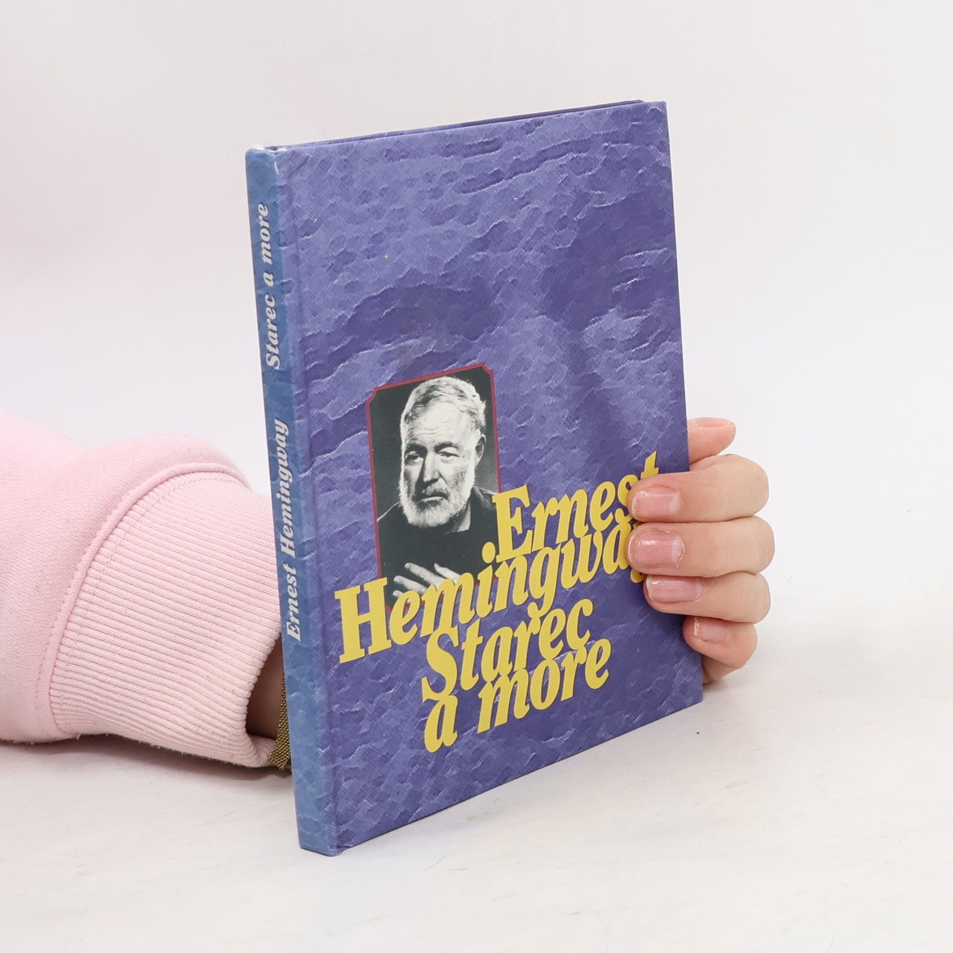 Ernest Hemingway Starec a more