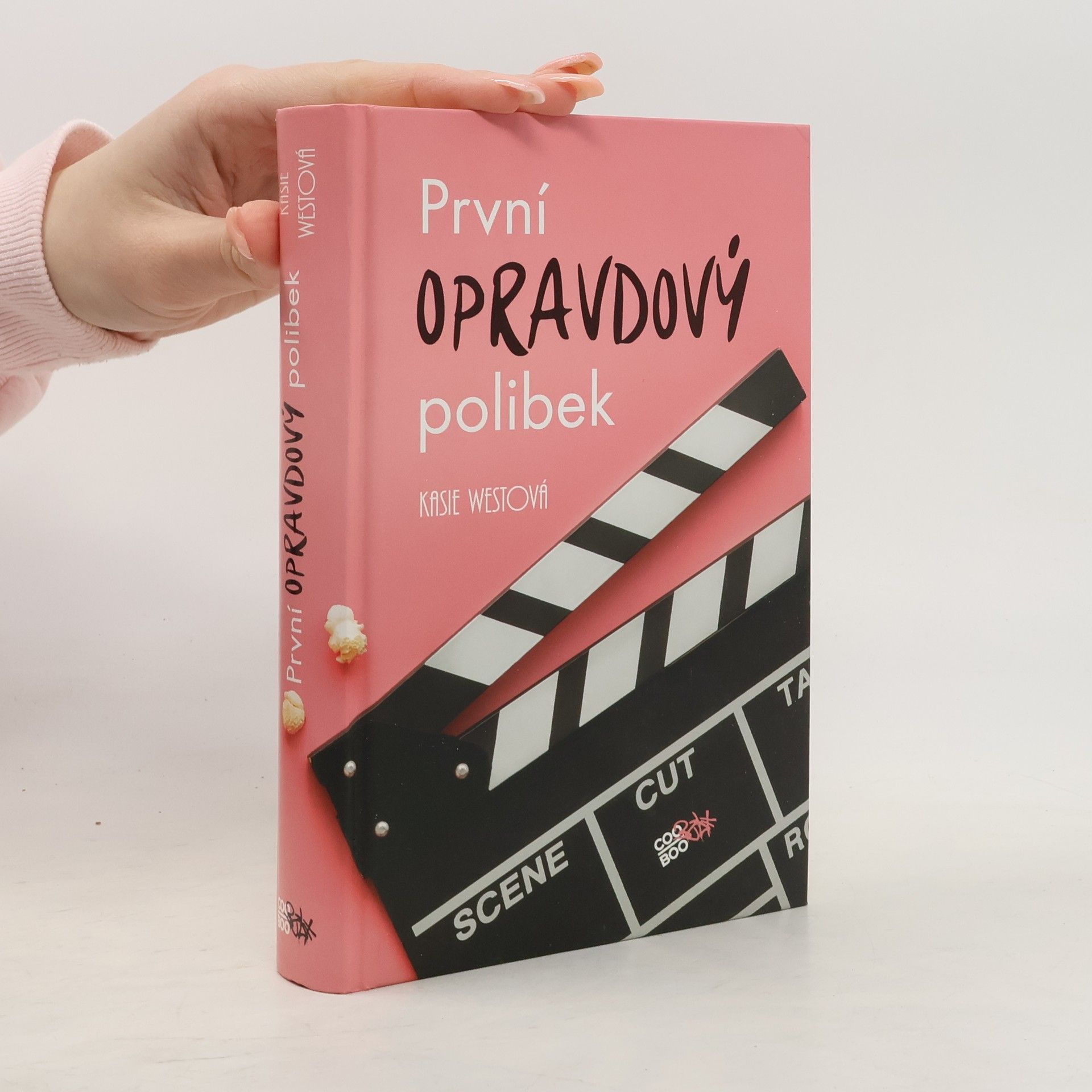 Kasie West První opravdový polibek