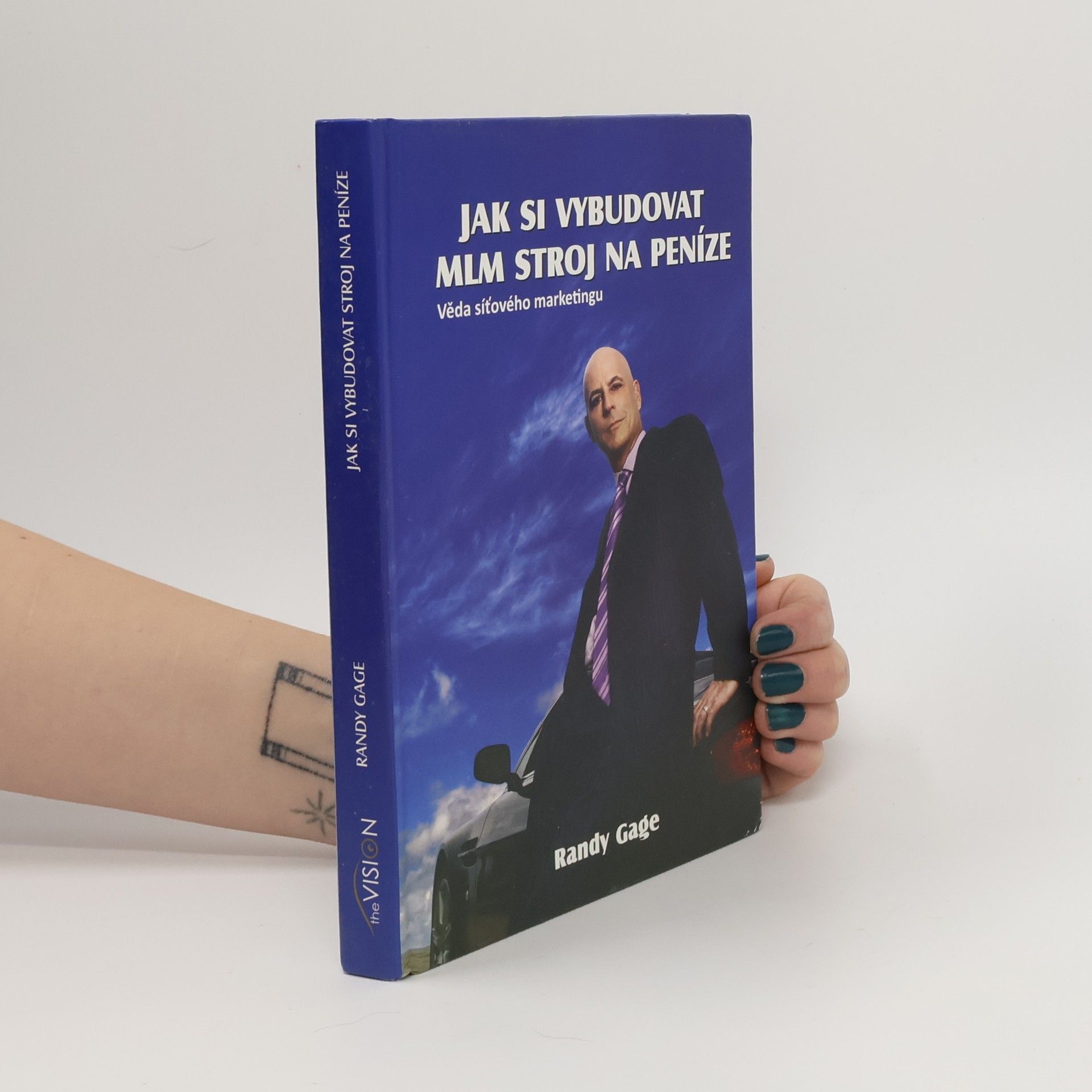 Jak si vybudovat MLM stroj na peníze: Věda síťového marketingu