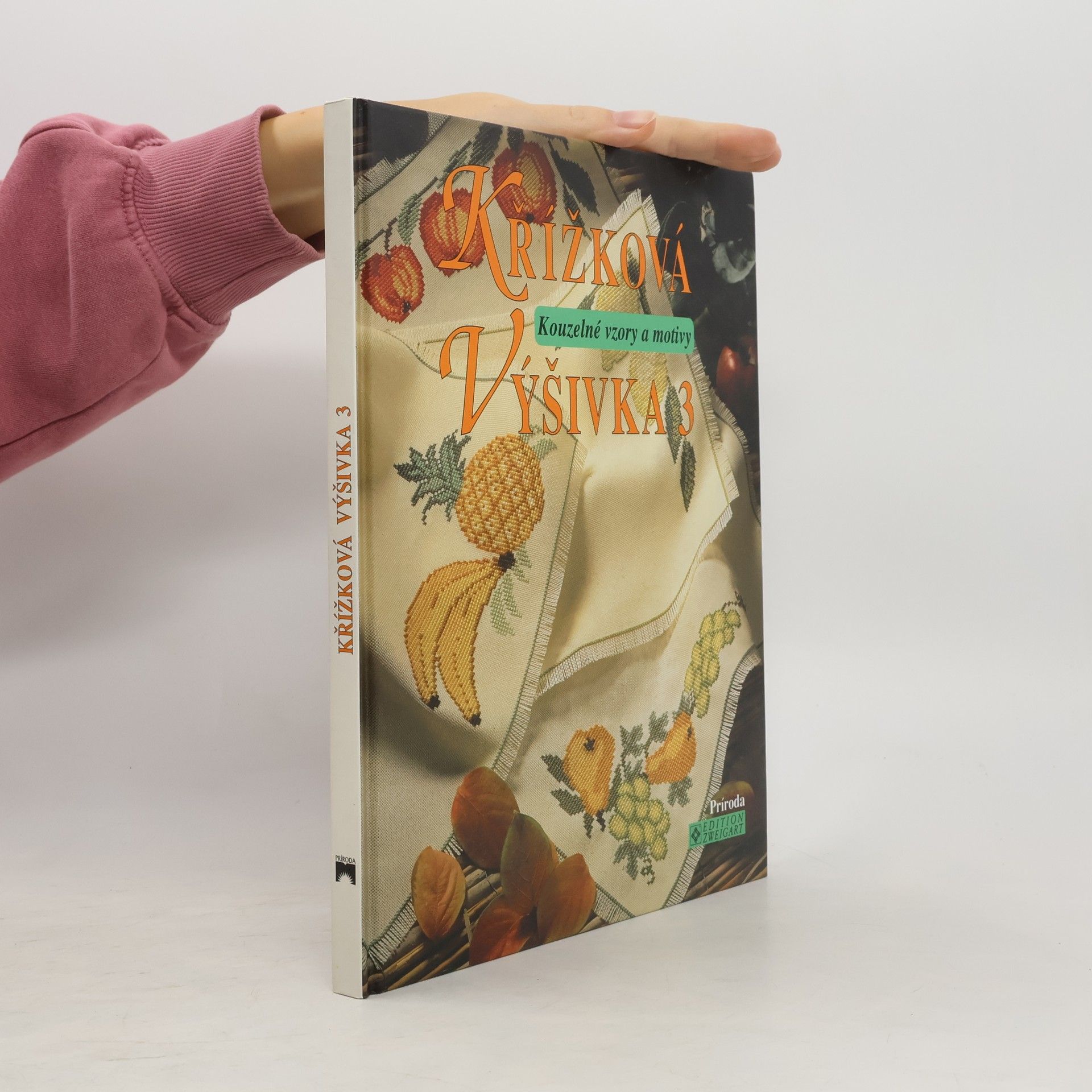 Křížková výšivka 3 : kouzelné vzory a motivy