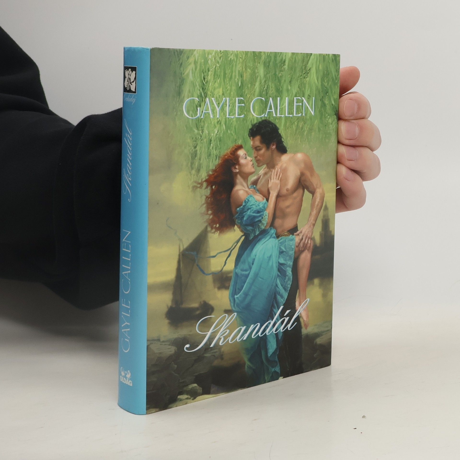 Julia Latham Skandál