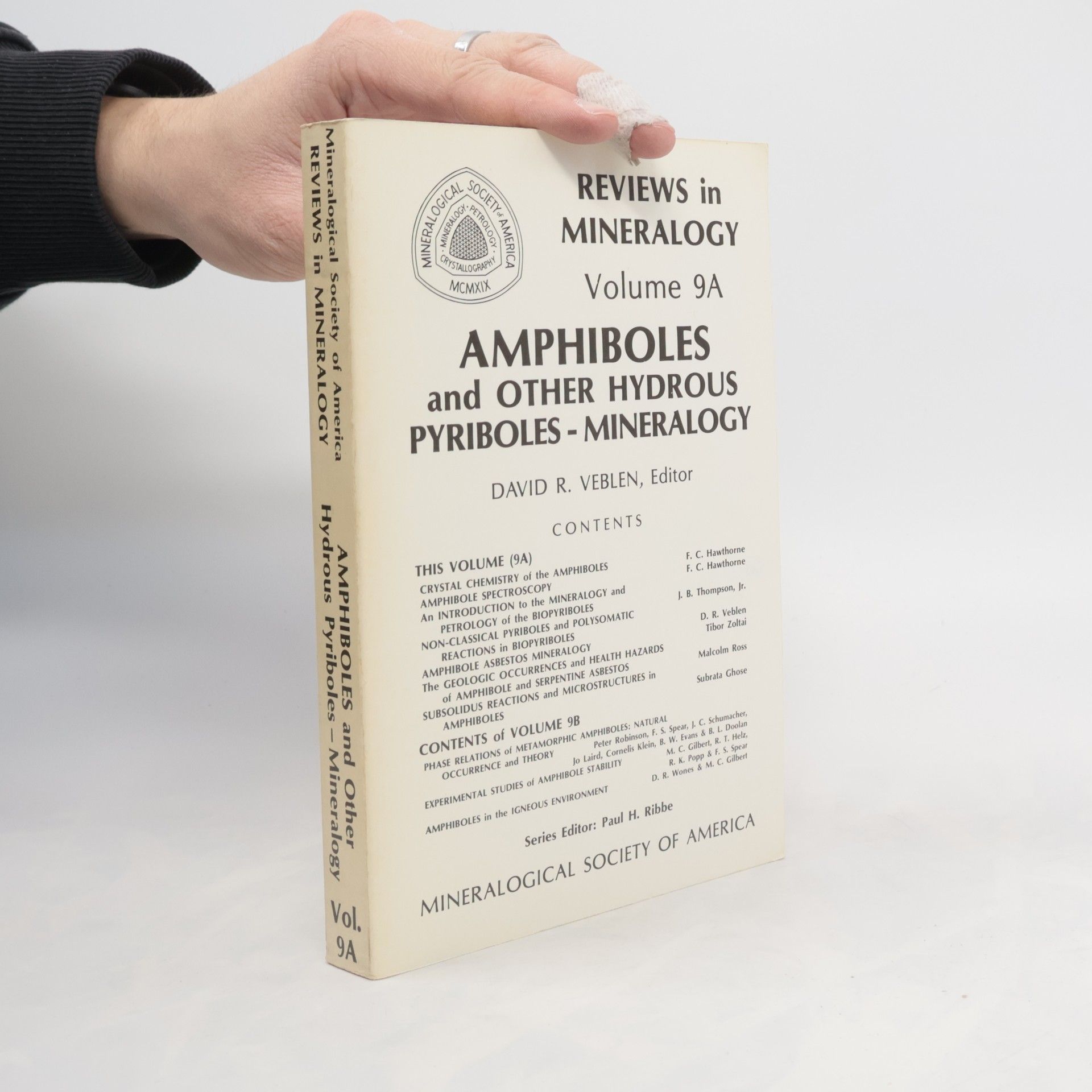 Collectif d'auteurs Reviews in Mineralogy volume 9A