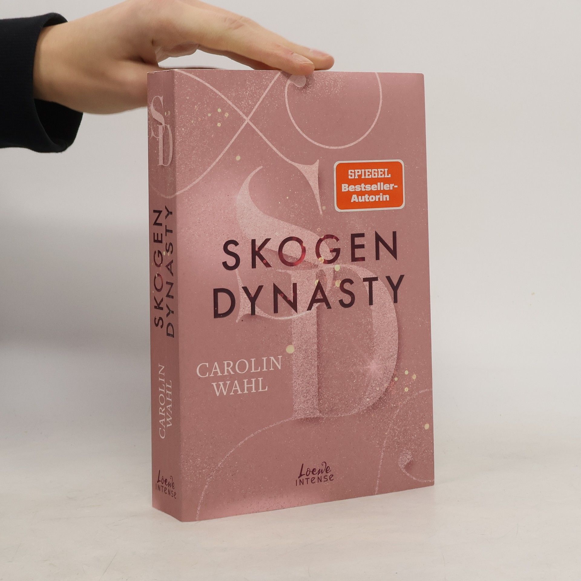 Carolin Wahl Crumbling Hearts 1. Skogen Dynasty