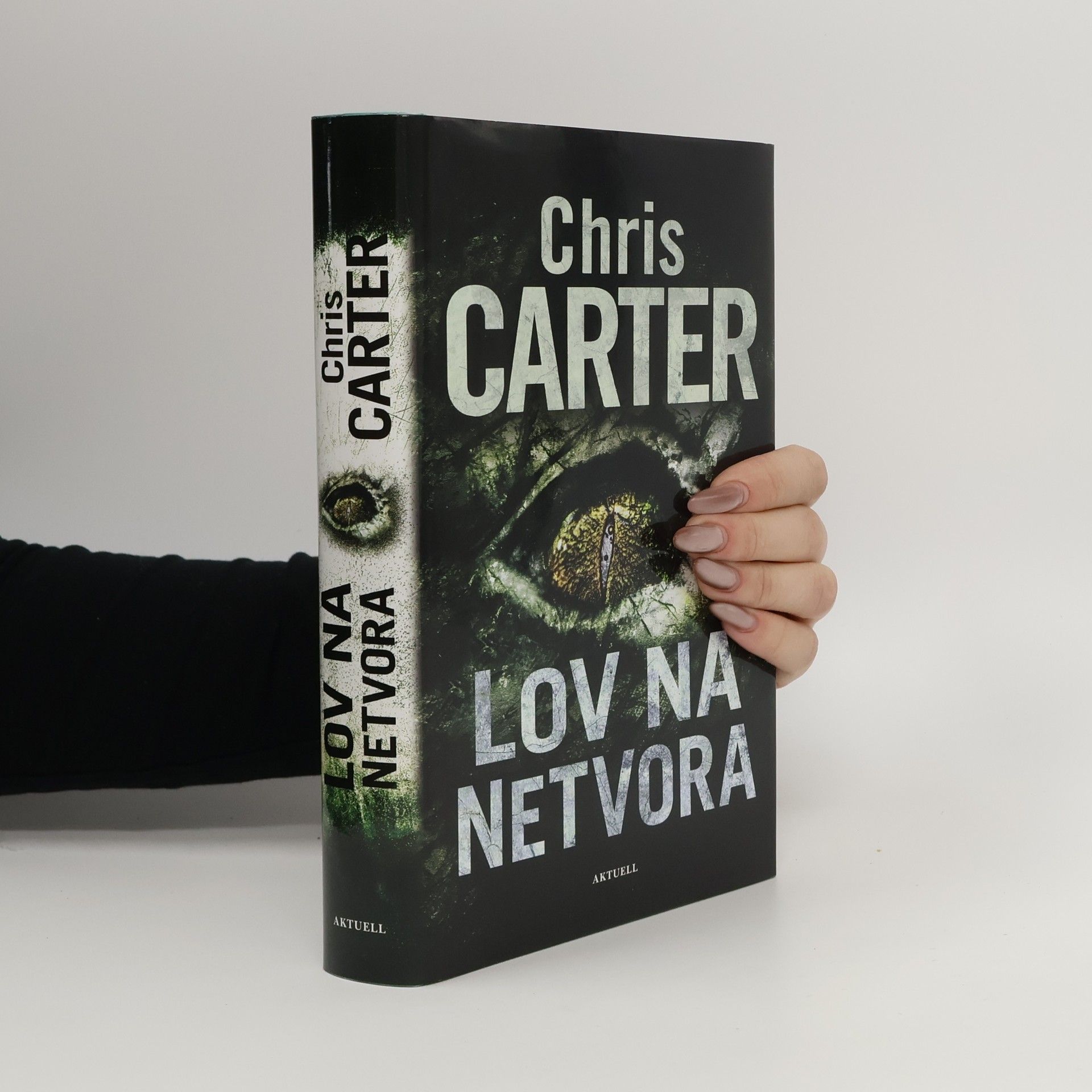 Chris Carter Lov na netvora