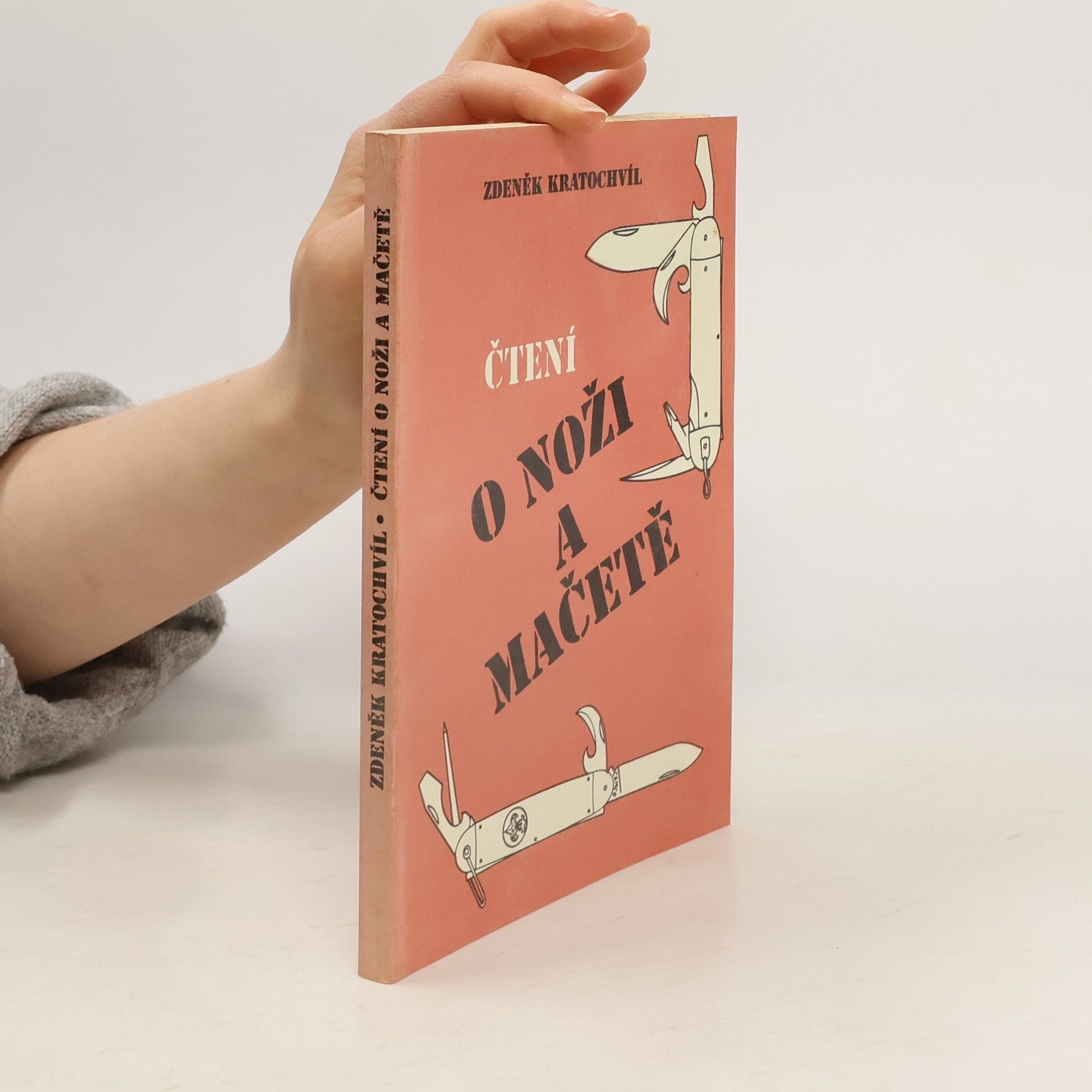 Zdeněk Kratochvíl Čtení o noži a mačetě