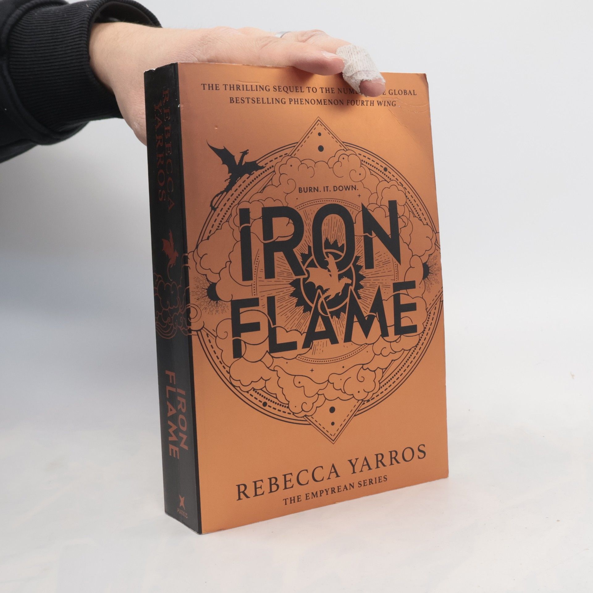 Rebecca Yarros Iron Flame